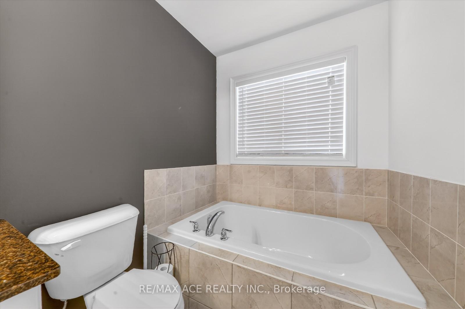 Photo 25 of Unit 26, 171 Snowbridge Way, Blue Mountains — HOMEH