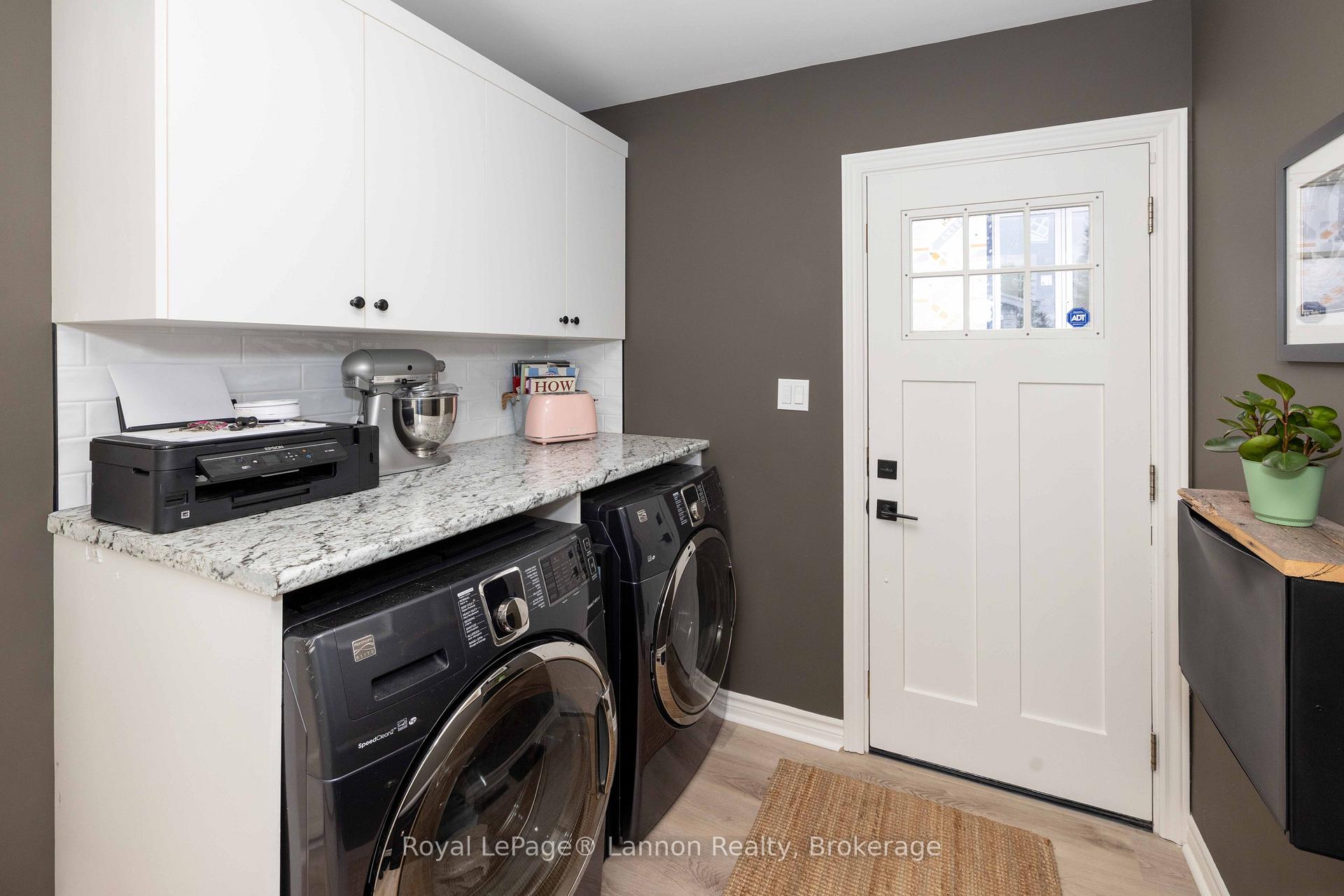 Photo 24 of 102 Bruce Street, Thunder Bay, Shuniah — HOMEH