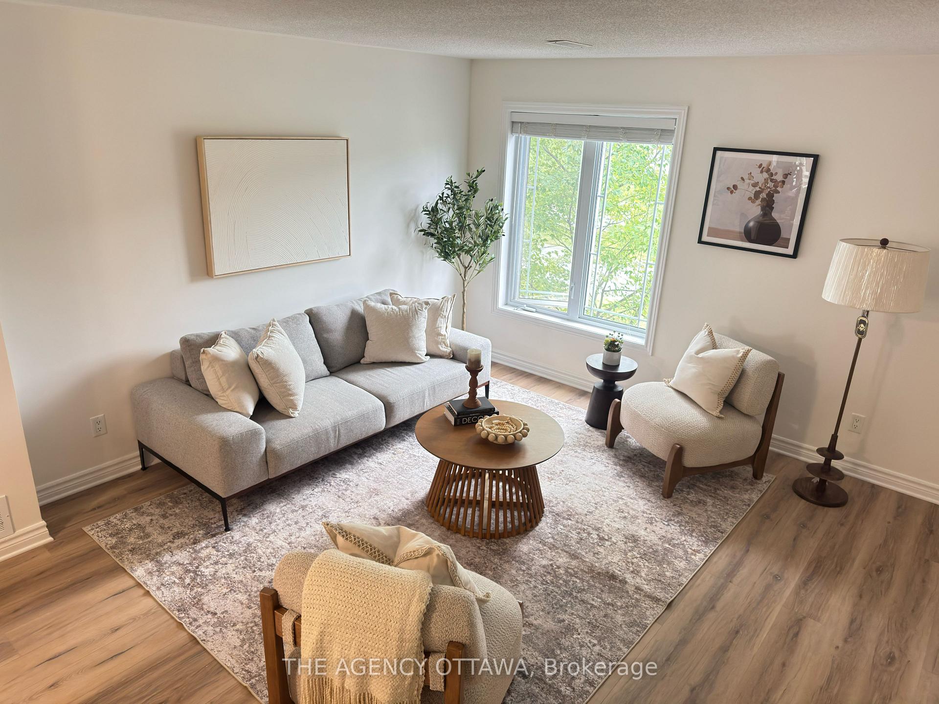 Photo 7 of Unit B, 664 Chapman Mills Drive, Ottawa, Barrhaven - Strandherd — HOMEH