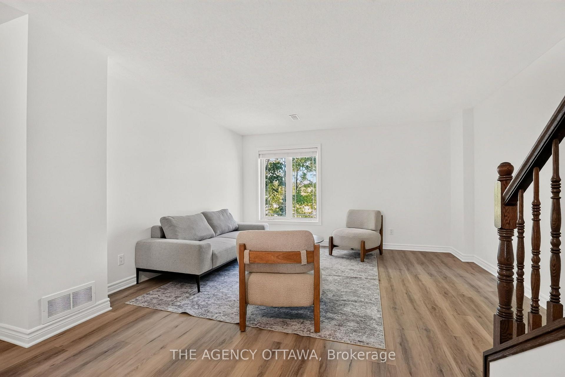 Photo 8 of Unit B, 664 Chapman Mills Drive, Ottawa, Barrhaven - Strandherd — HOMEH