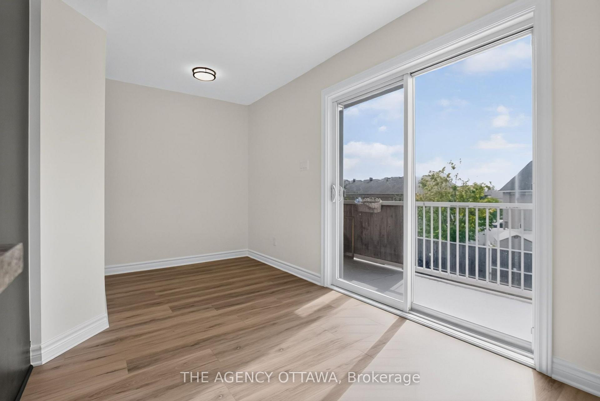Photo 21 of Unit B, 664 Chapman Mills Drive, Ottawa, Barrhaven - Strandherd — HOMEH