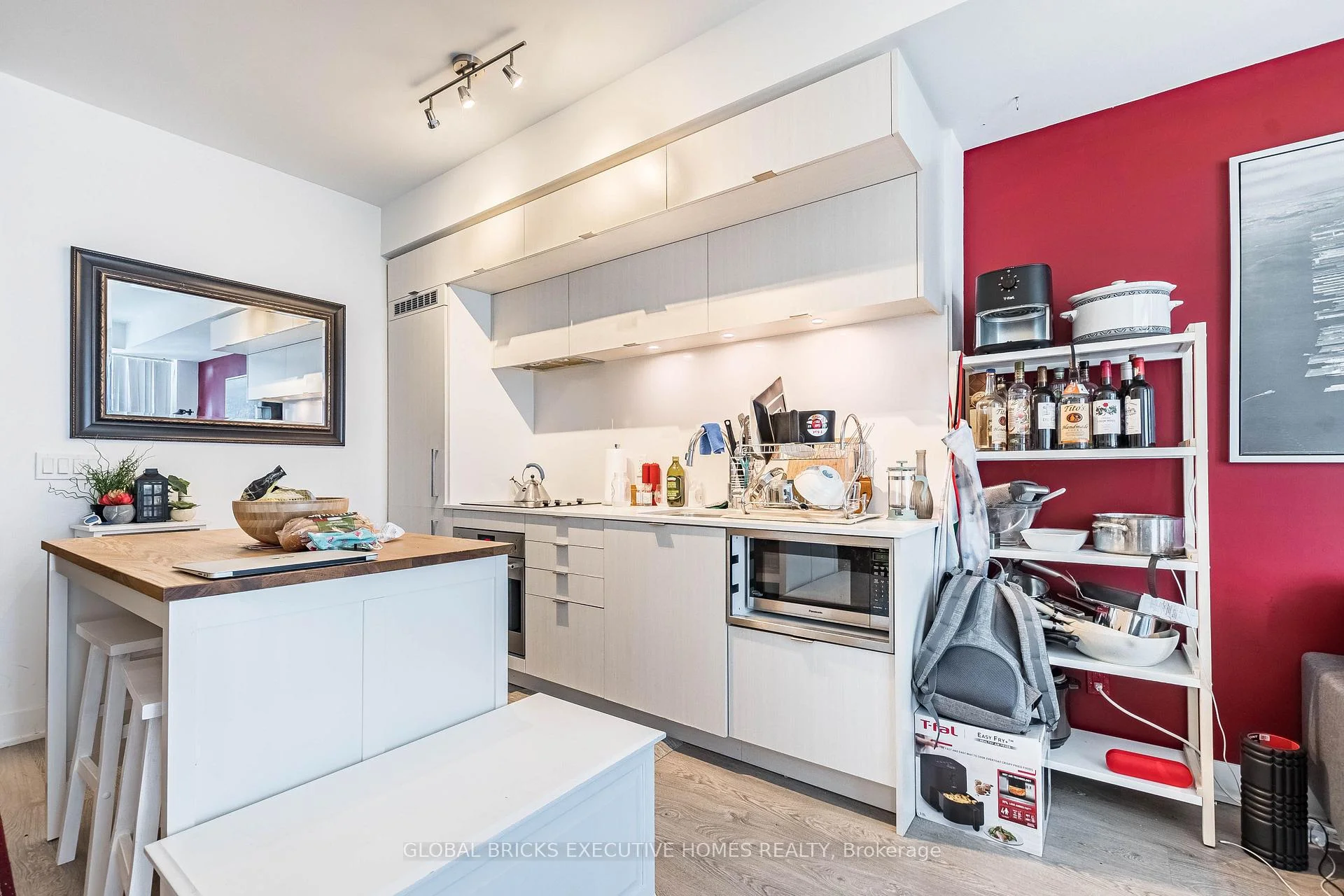 Photo 19 of Unit 602, 38 Cameron Street, Toronto, Kensington-Chinatown — HOMEH