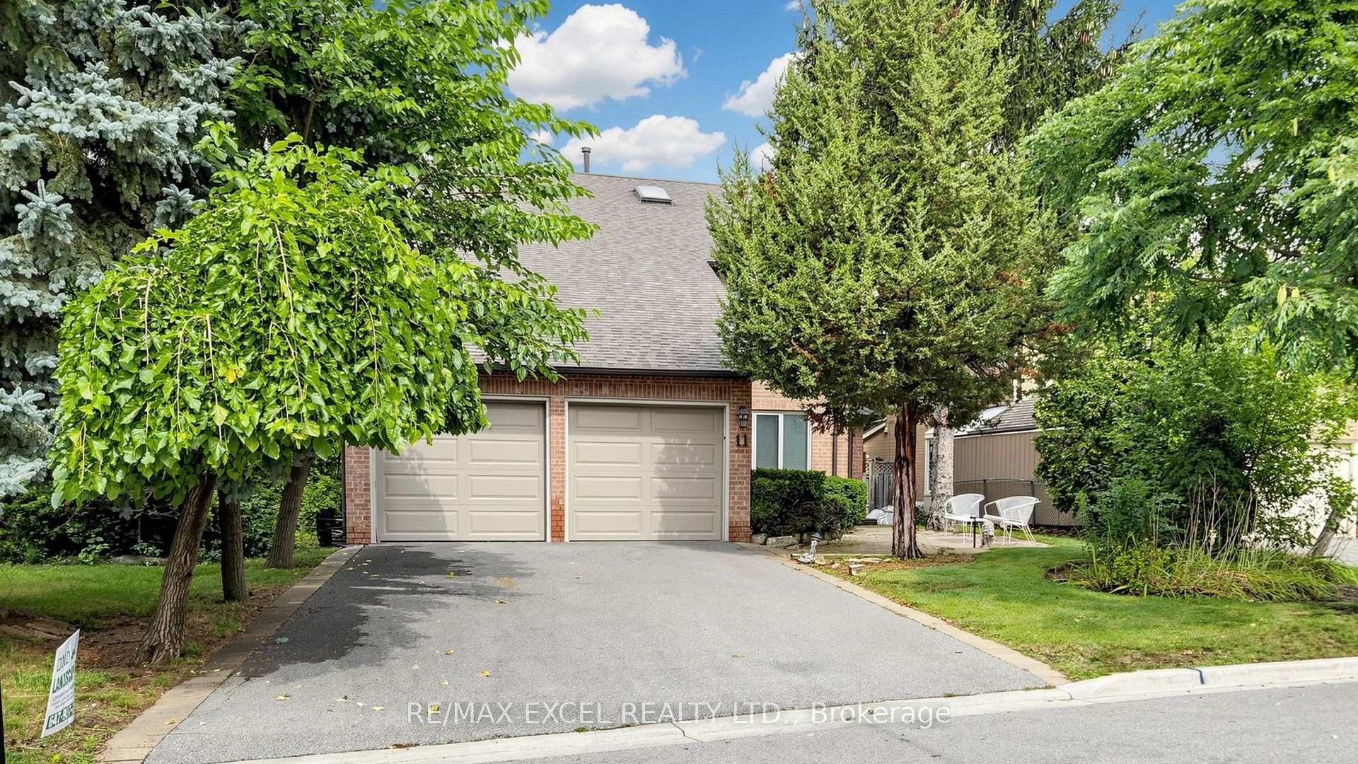 Photo 1 of 11 Alexis Road, Markham, Thornlea — HOMEH