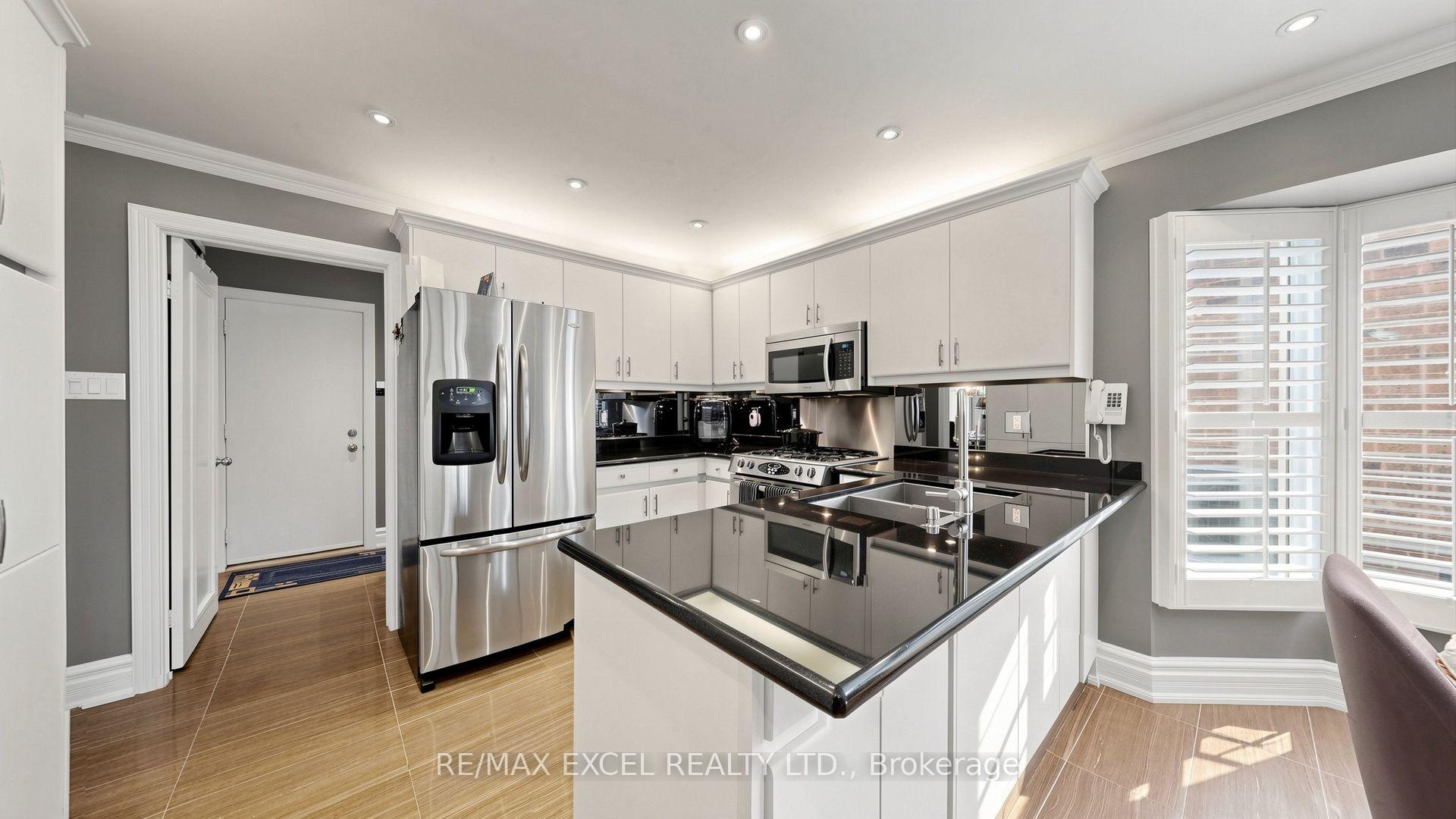 Photo 15 of 11 Alexis Road, Markham, Thornlea — HOMEH