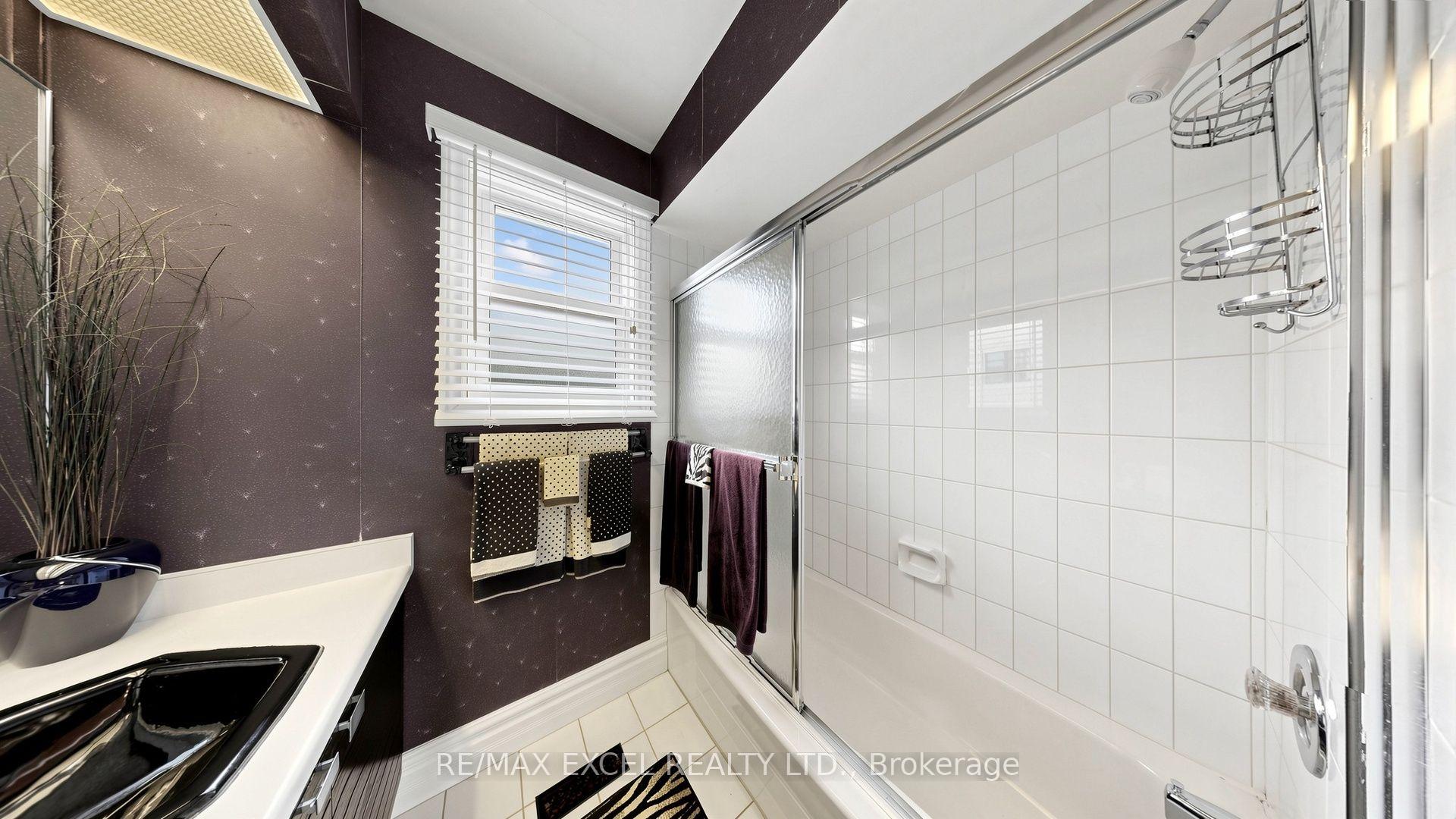 Photo 37 of 11 Alexis Road, Markham, Thornlea — HOMEH