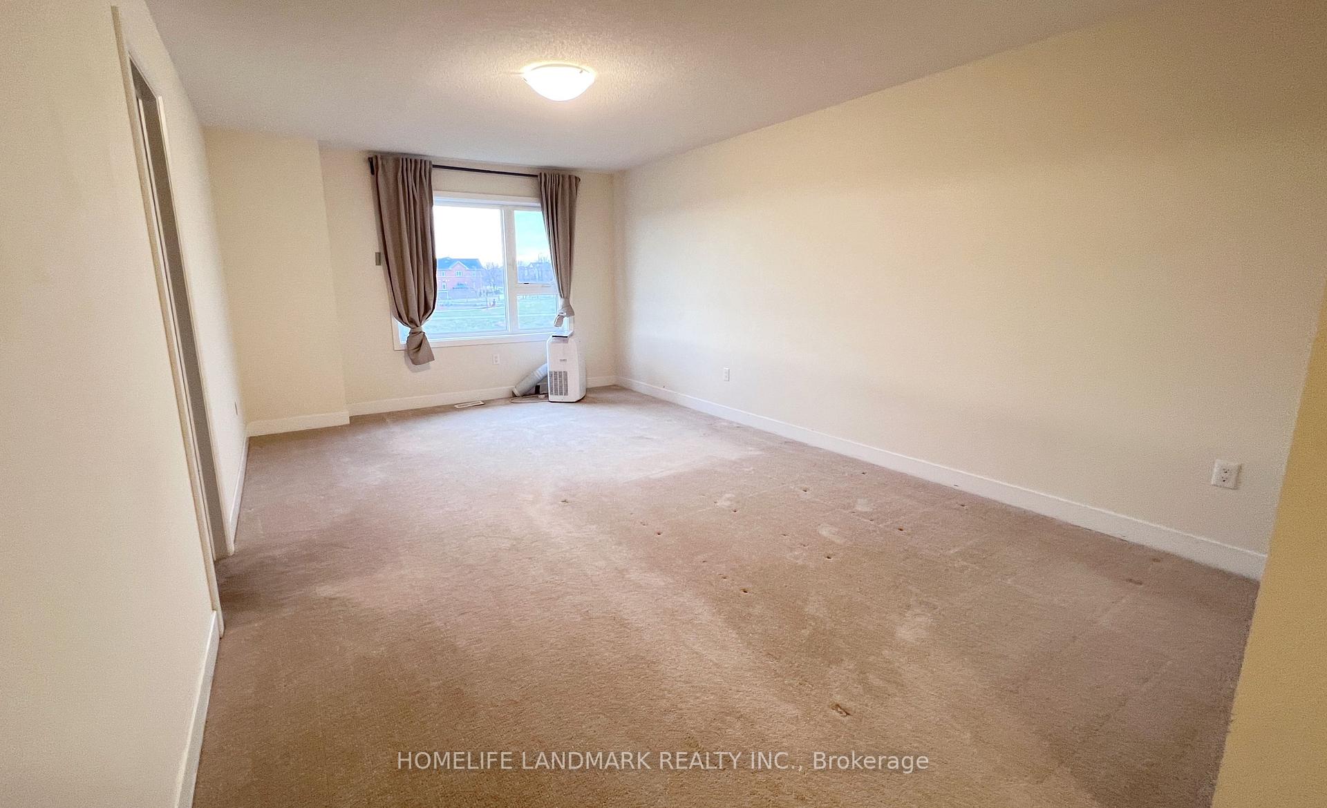 Photo 7 of 22 Donald Fleming Way, Whitby, Pringle Creek — HOMEH