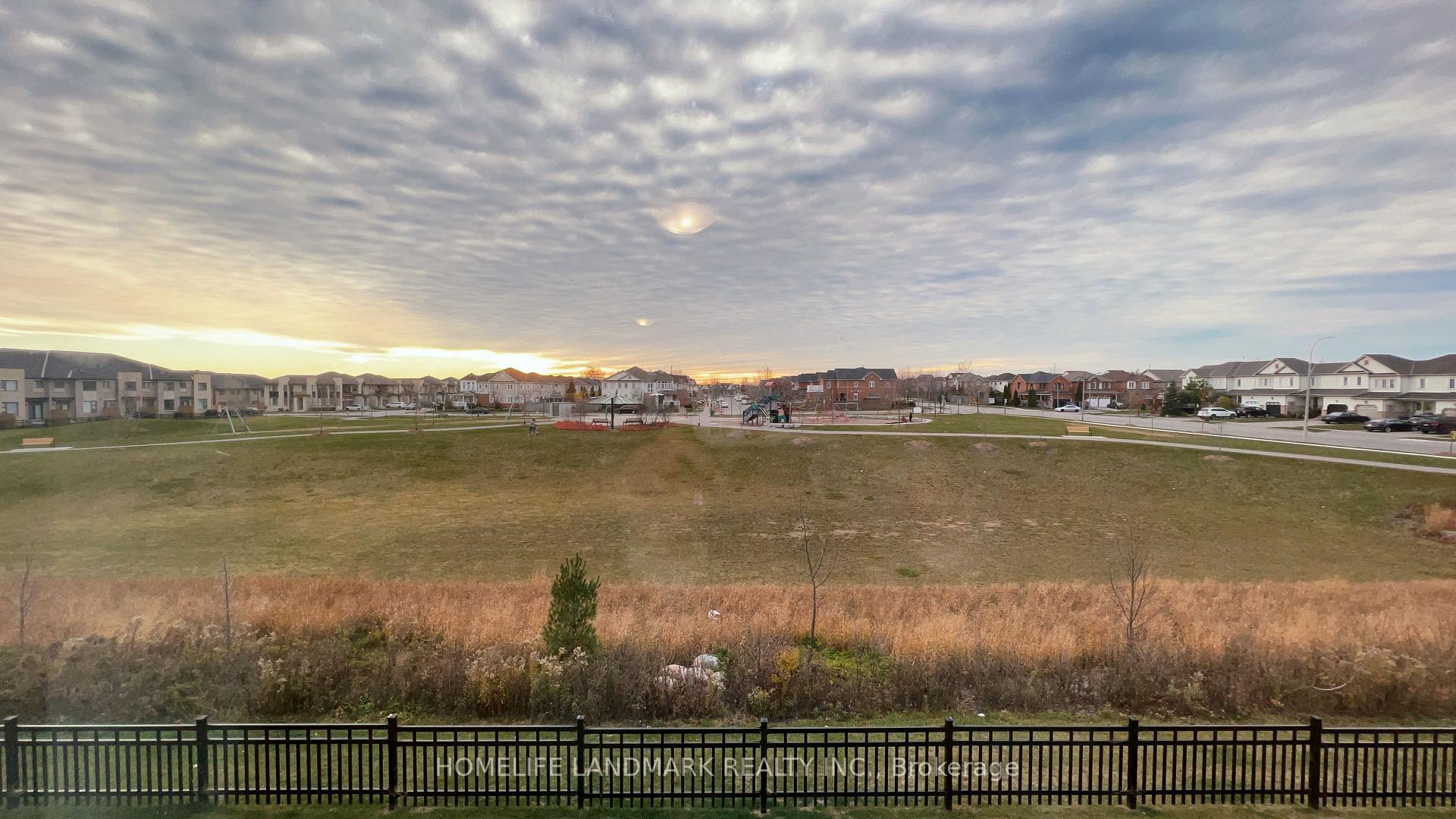 Photo 9 of 22 Donald Fleming Way, Whitby, Pringle Creek — HOMEH