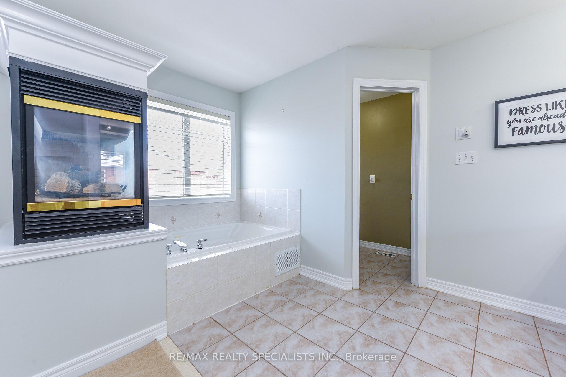 Photo 27 of 41 Madronna Gardens, Brampton, Fletcher's Meadow — HOMEH