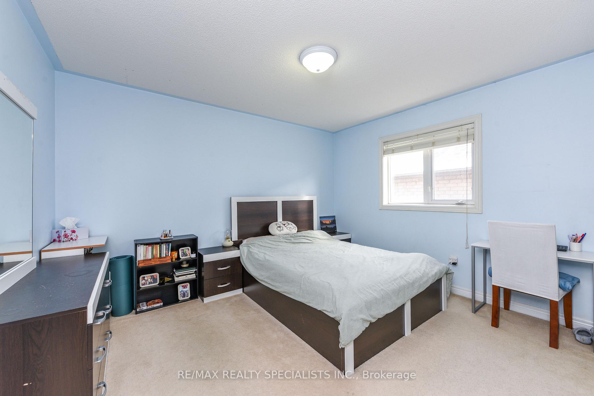 Photo 33 of 41 Madronna Gardens, Brampton, Fletcher's Meadow — HOMEH
