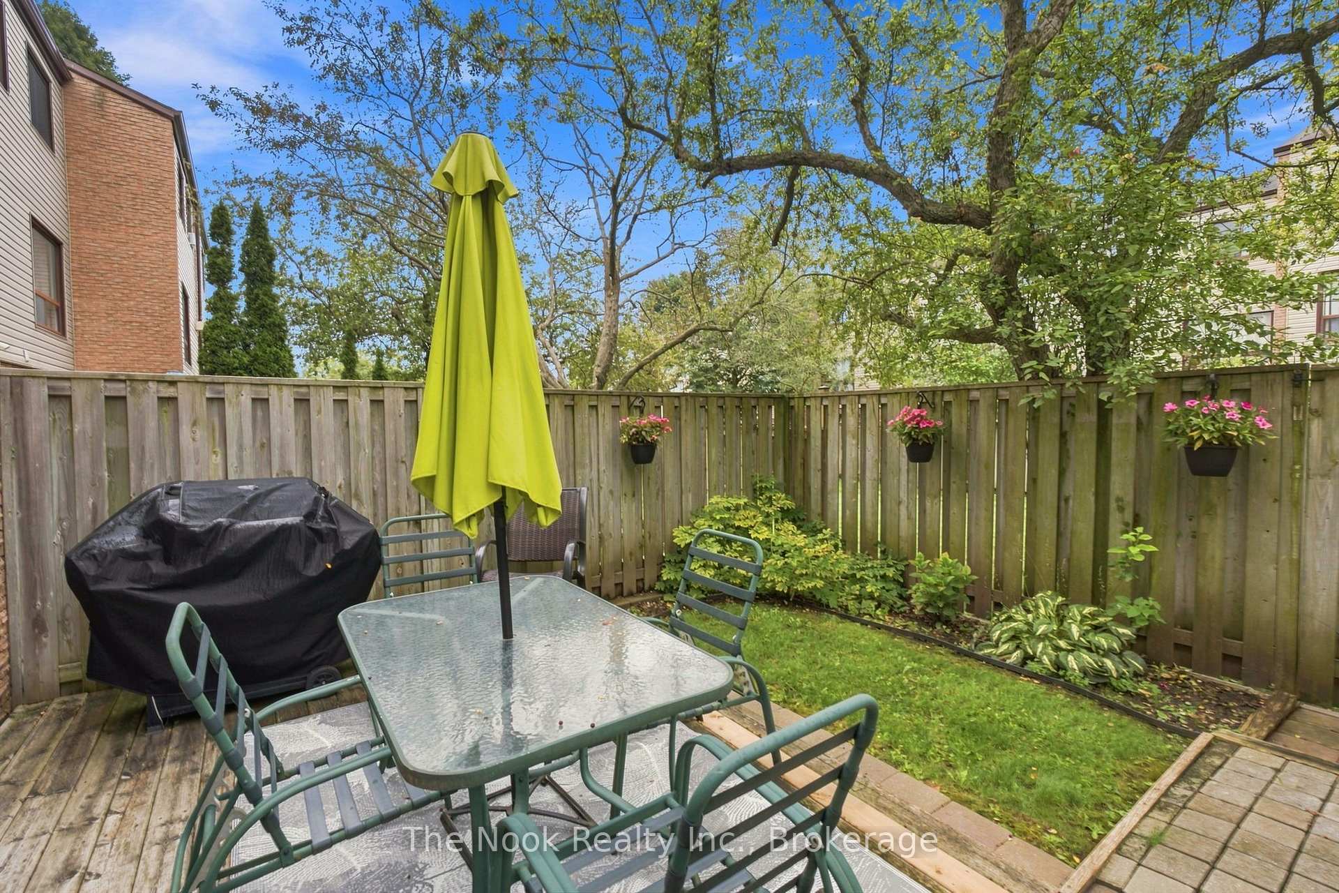 Photo 48 of 27 The Bridle Path, Clarington, Bowmanville — HOMEH