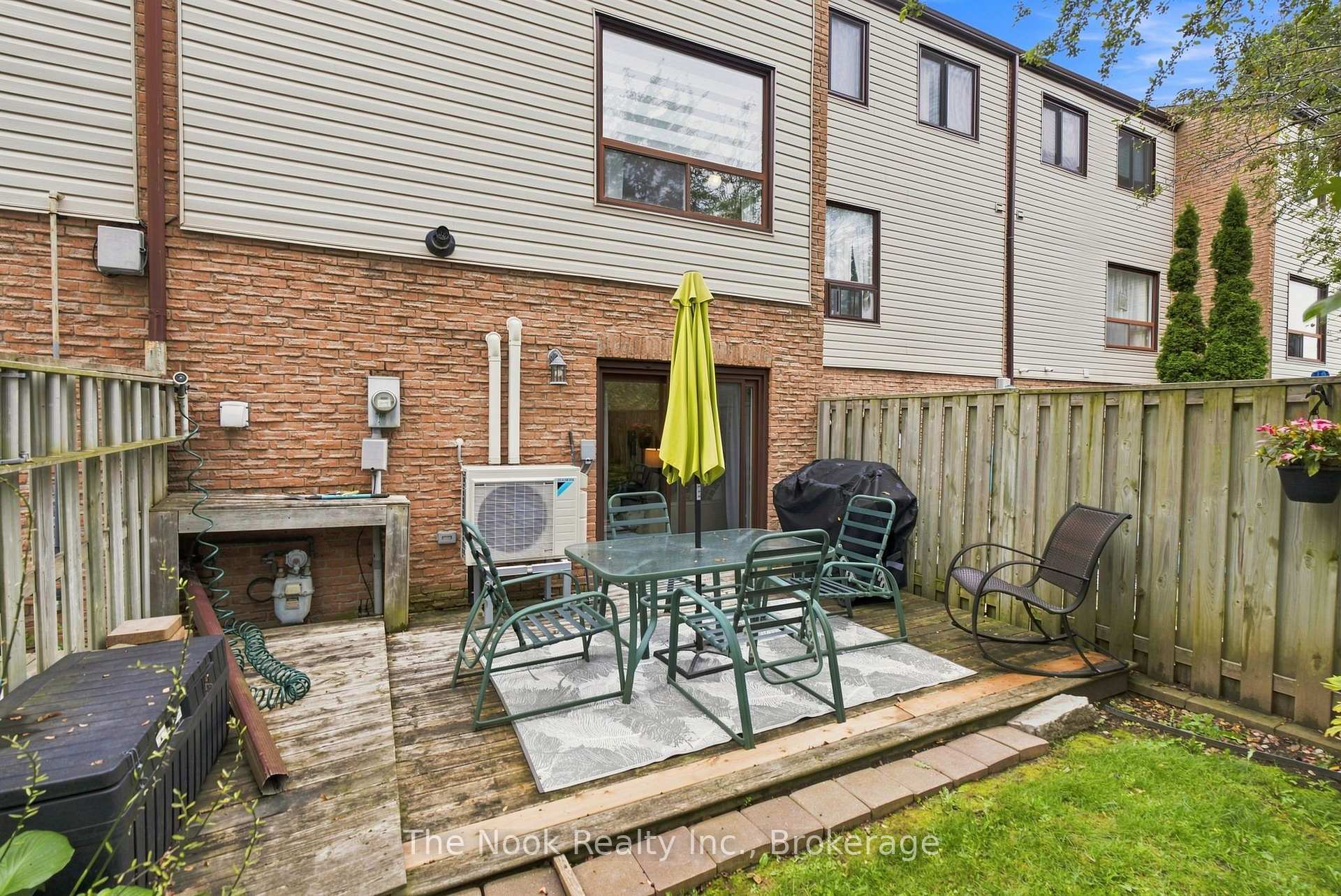 Photo 49 of 27 The Bridle Path, Clarington, Bowmanville — HOMEH