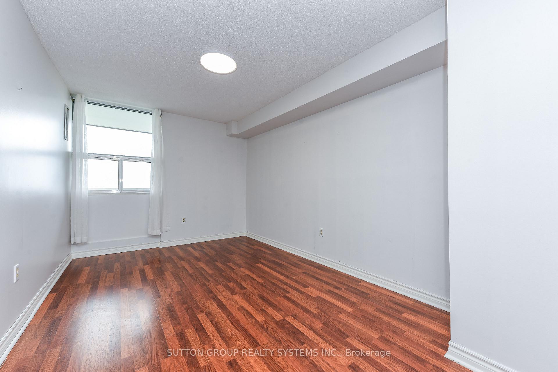 Photo 8 of Unit 705, 2055 Upper Middle Road, Burlington, Brant Hills — HOMEH