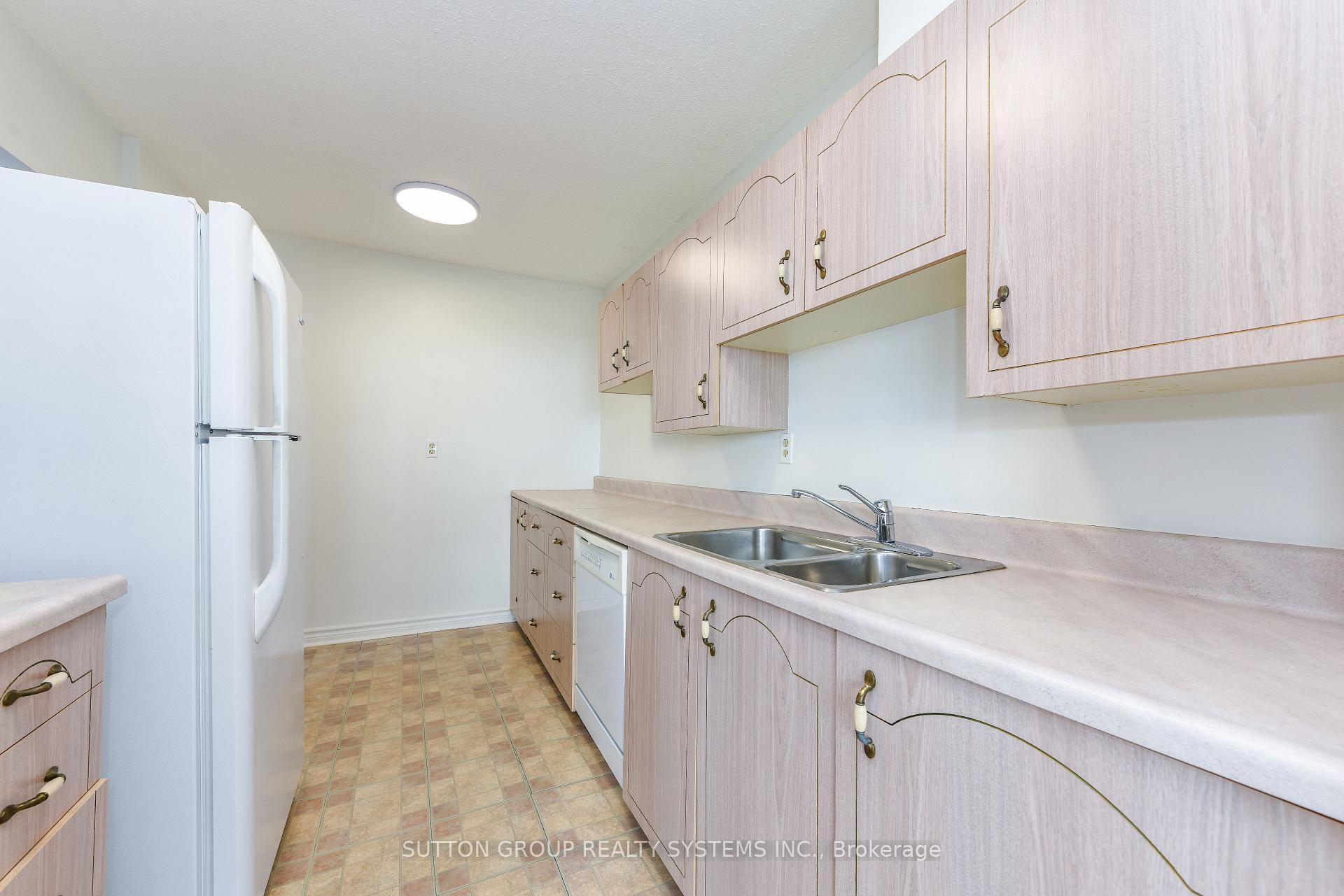 Photo 17 of Unit 705, 2055 Upper Middle Road, Burlington, Brant Hills — HOMEH