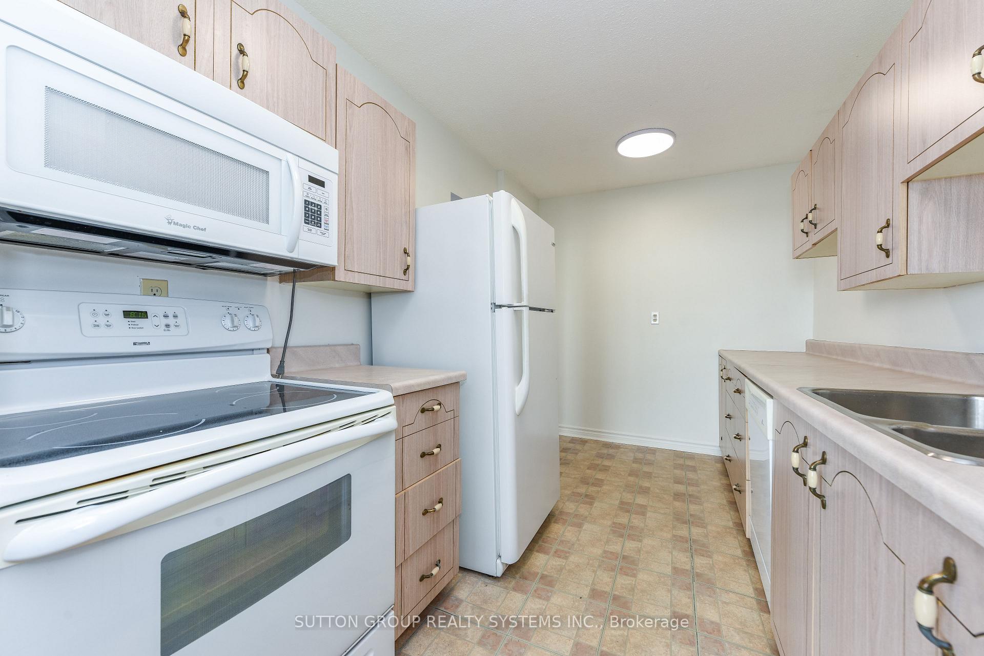 Photo 18 of Unit 705, 2055 Upper Middle Road, Burlington, Brant Hills — HOMEH