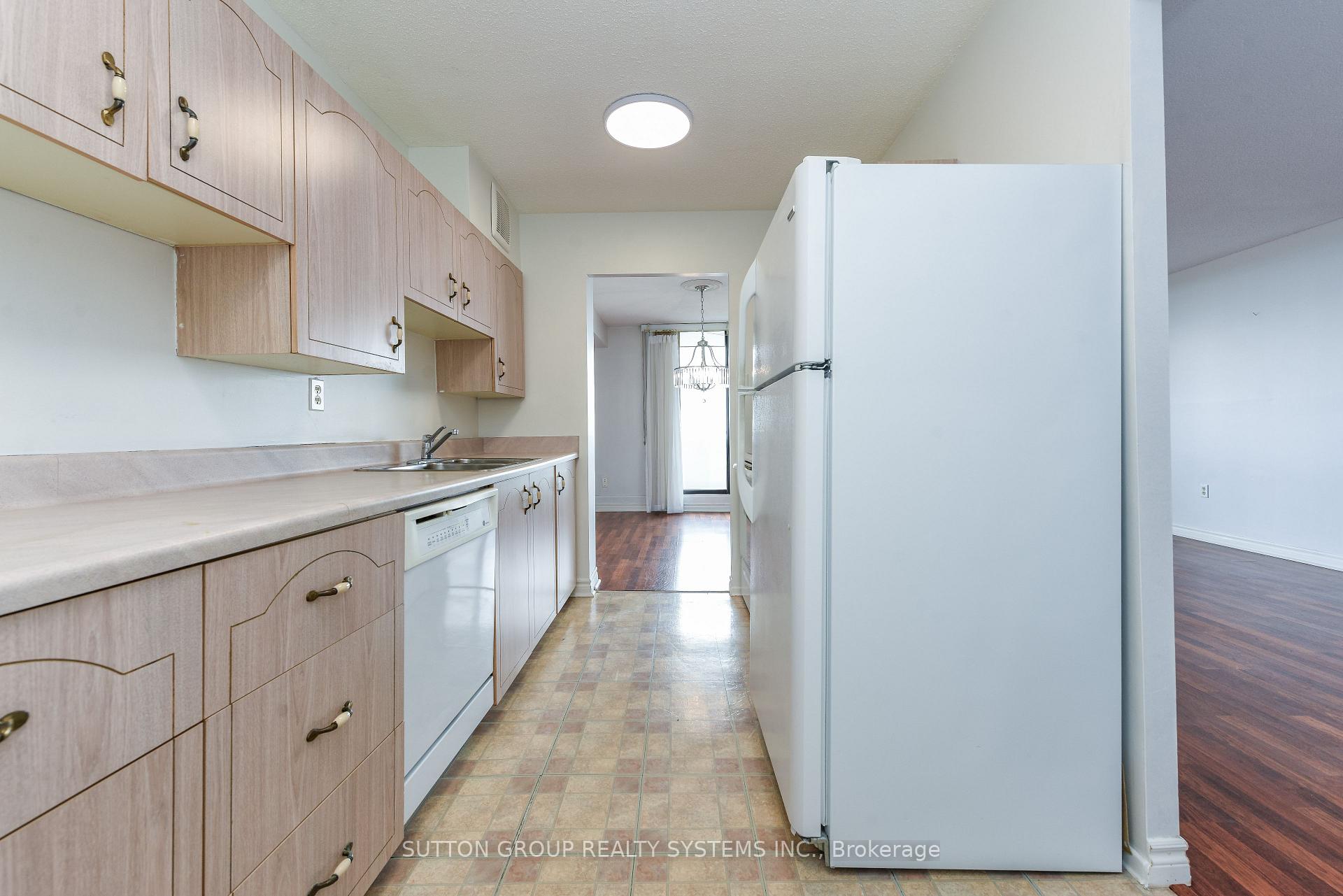 Photo 20 of Unit 705, 2055 Upper Middle Road, Burlington, Brant Hills — HOMEH