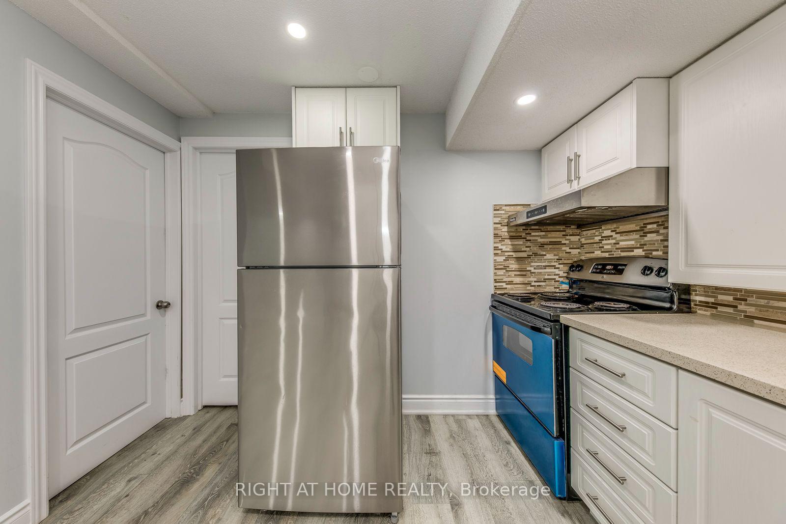 Photo 17 of Unit Bsmt, 5349 Lismic Boulevard, Mississauga, East Credit — HOMEH
