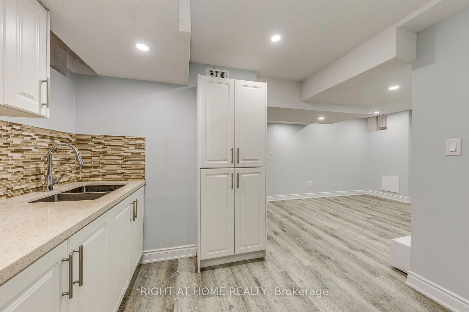 Photo 18 of Unit Bsmt, 5349 Lismic Boulevard, Mississauga, East Credit — HOMEH