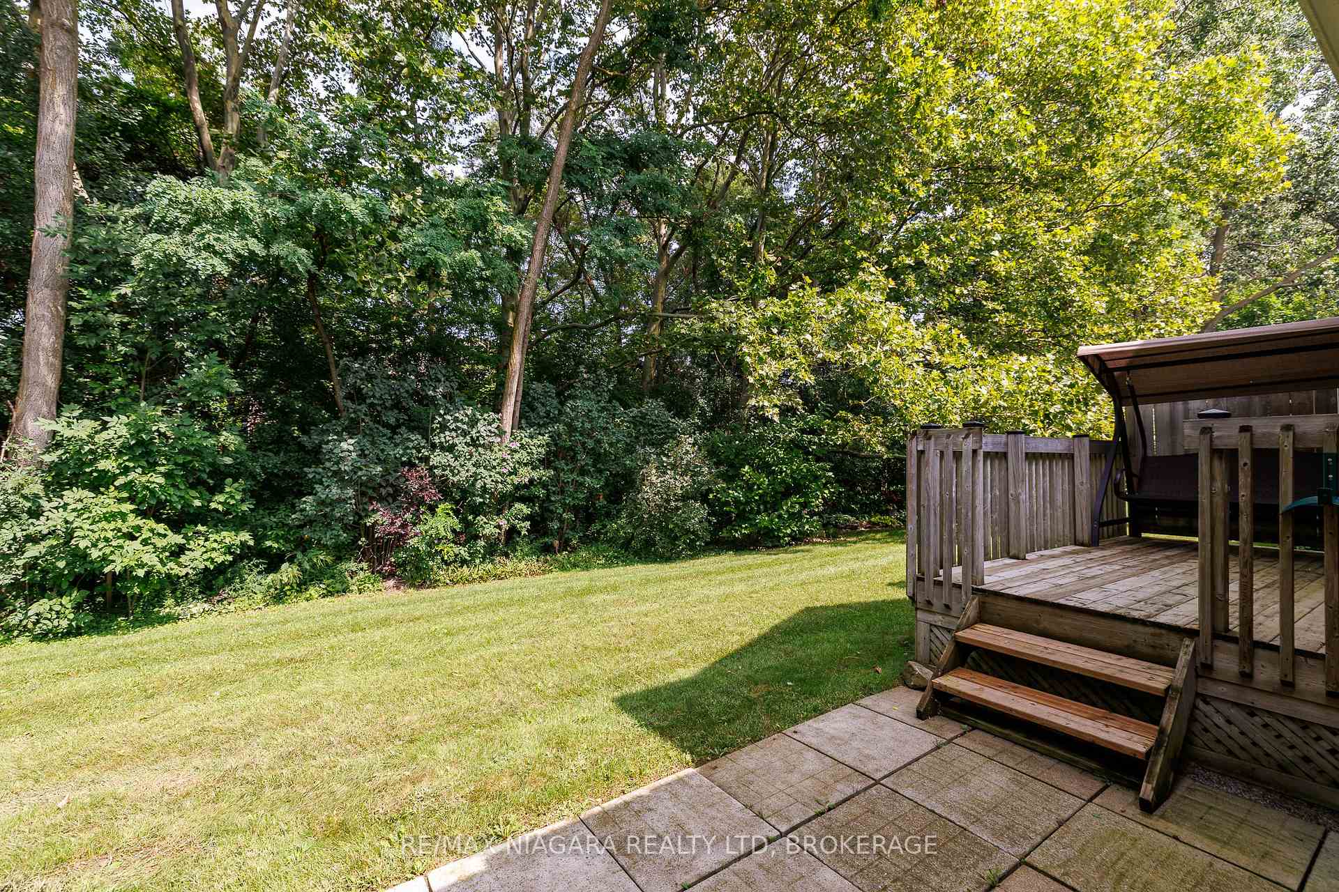 Photo 2 of Unit 8, 3300 Montrose Road, Niagara Falls, Mt. Carmel — HOMEH