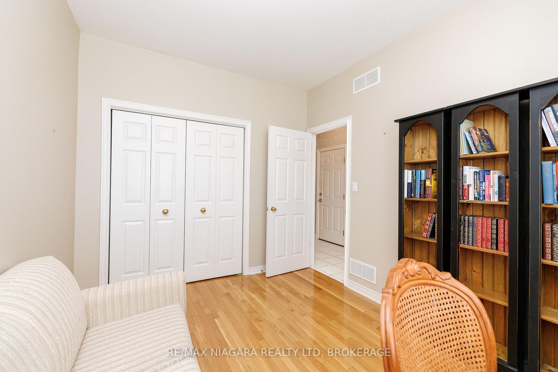 Photo 14 of Unit 8, 3300 Montrose Road, Niagara Falls, Mt. Carmel — HOMEH