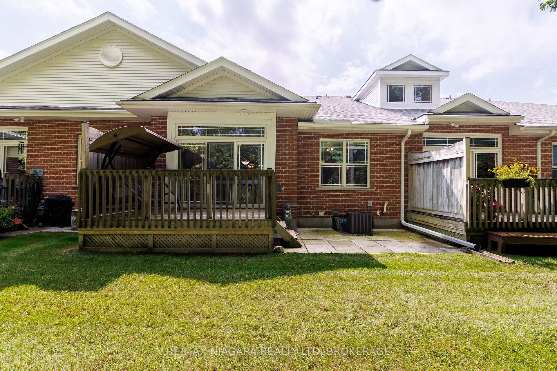 Photo 31 of Unit 8, 3300 Montrose Road, Niagara Falls, Mt. Carmel — HOMEH