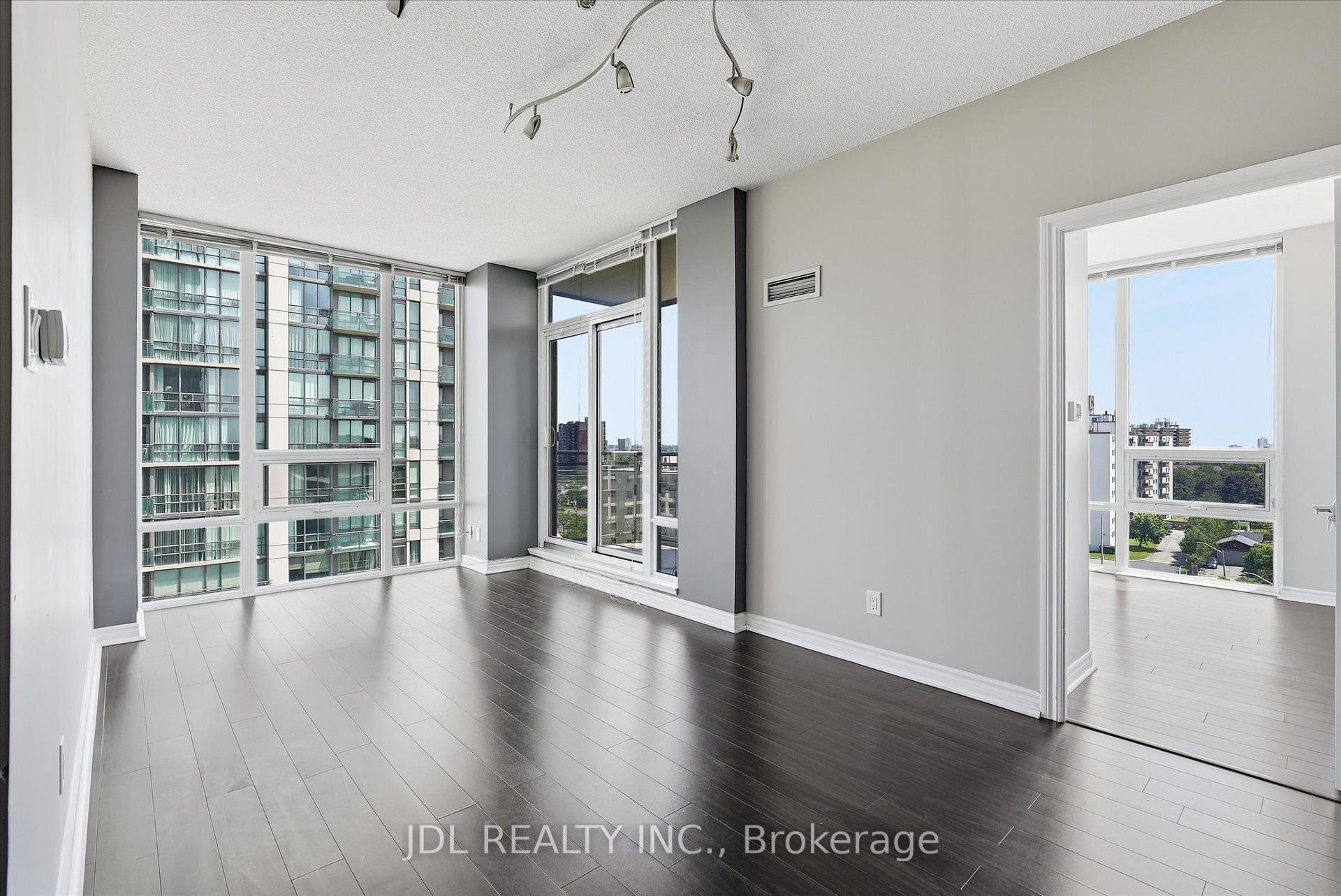 Photo 7 of Unit 811, 3525 Kariya Drive, Mississauga, Fairview — HOMEH
