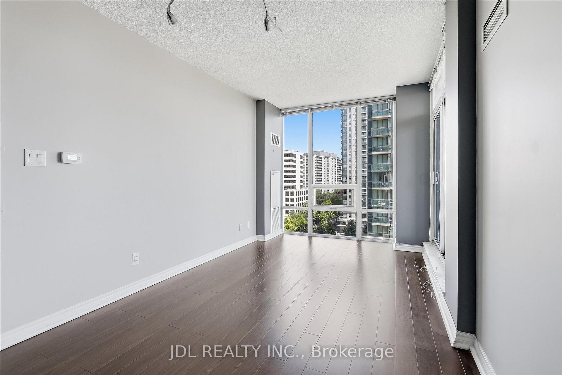 Photo 8 of Unit 811, 3525 Kariya Drive, Mississauga, Fairview — HOMEH