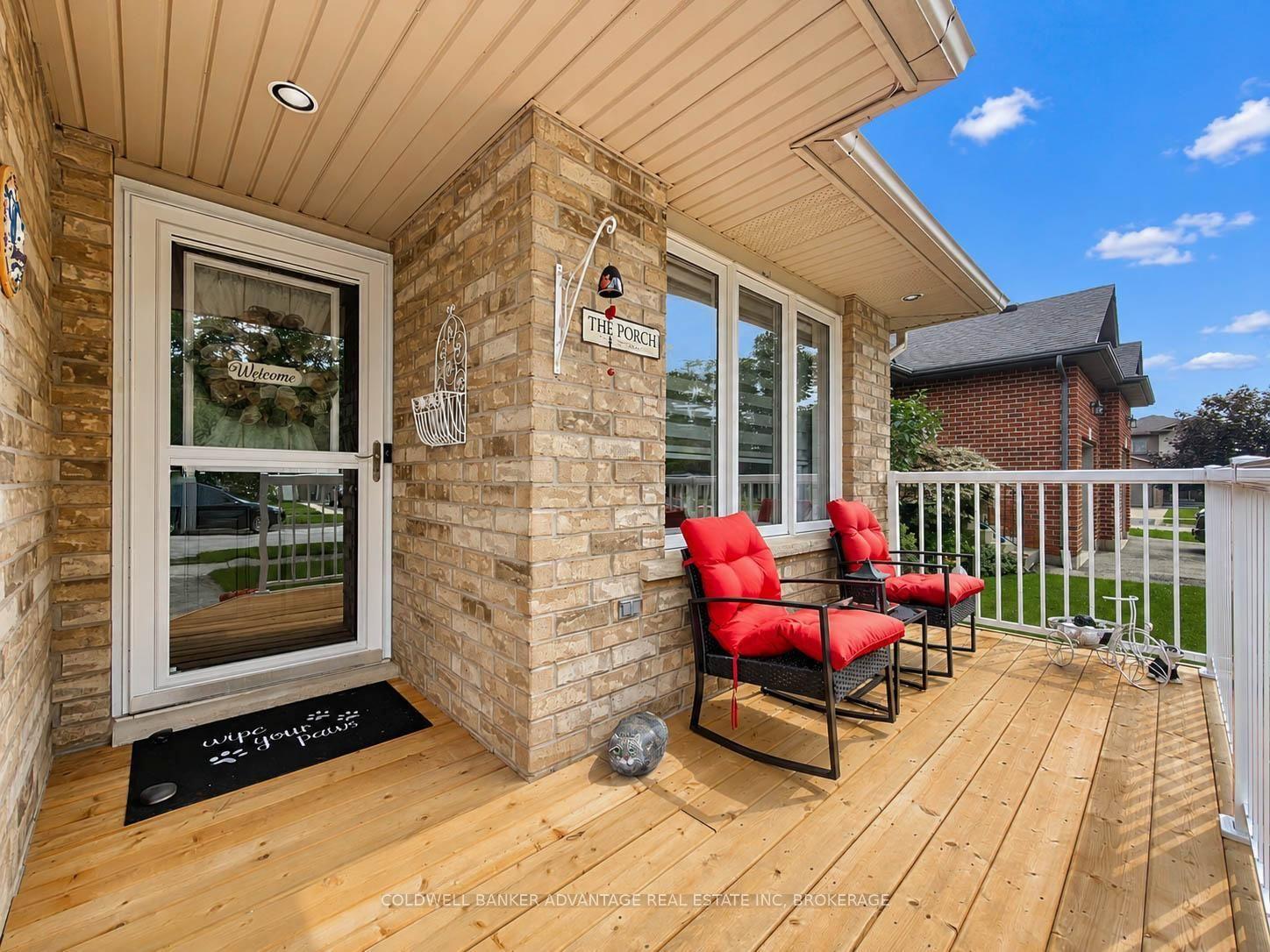 Photo 2 of 386 Foxtail Avenue, Welland, West Welland — HOMEH