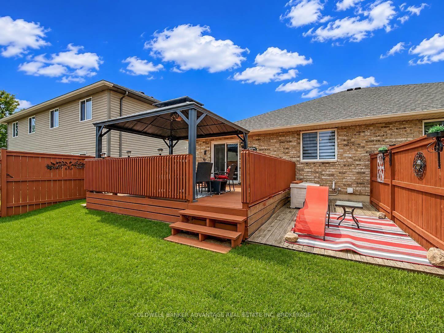 Photo 5 of 386 Foxtail Avenue, Welland, West Welland — HOMEH