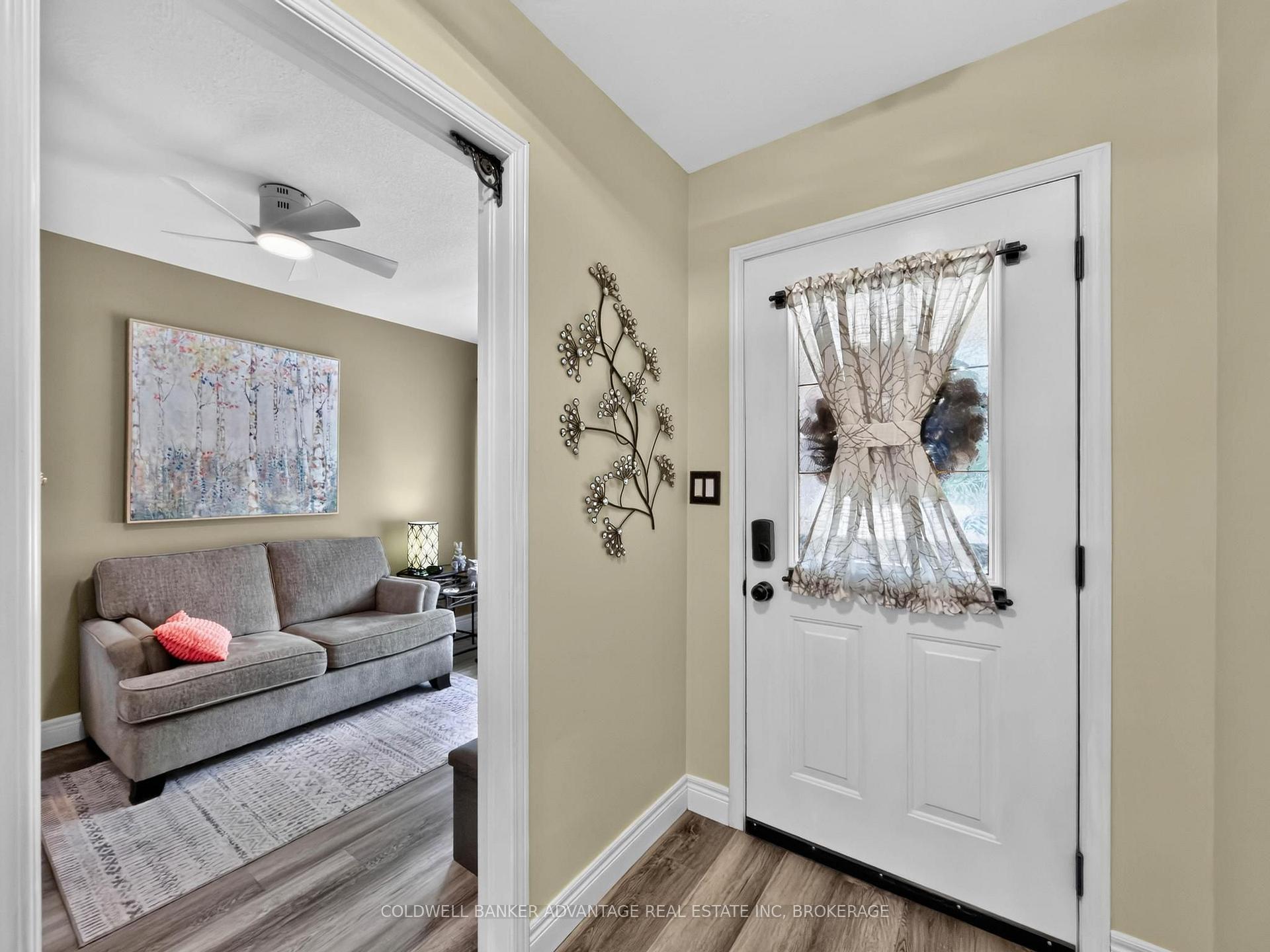 Photo 7 of 386 Foxtail Avenue, Welland, West Welland — HOMEH