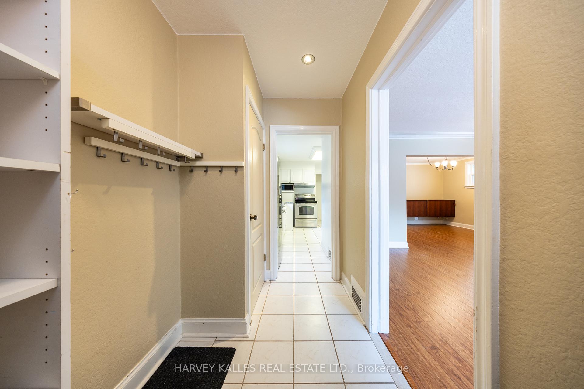 Photo 2 of Unit Main, 222 Joicey Boulevard, Toronto, Bedford Park-Nortown — HOMEH