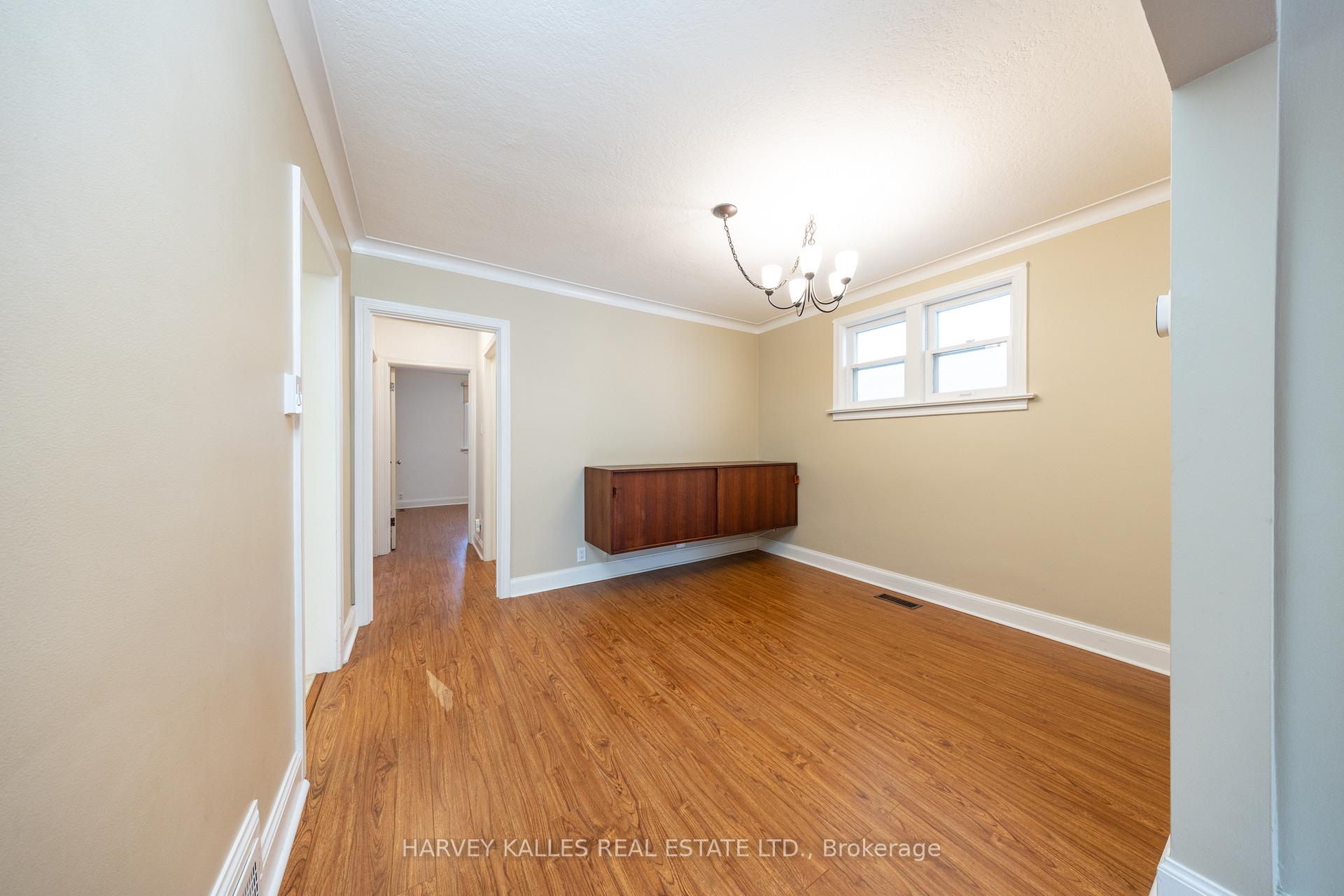 Photo 8 of Unit Main, 222 Joicey Boulevard, Toronto, Bedford Park-Nortown — HOMEH
