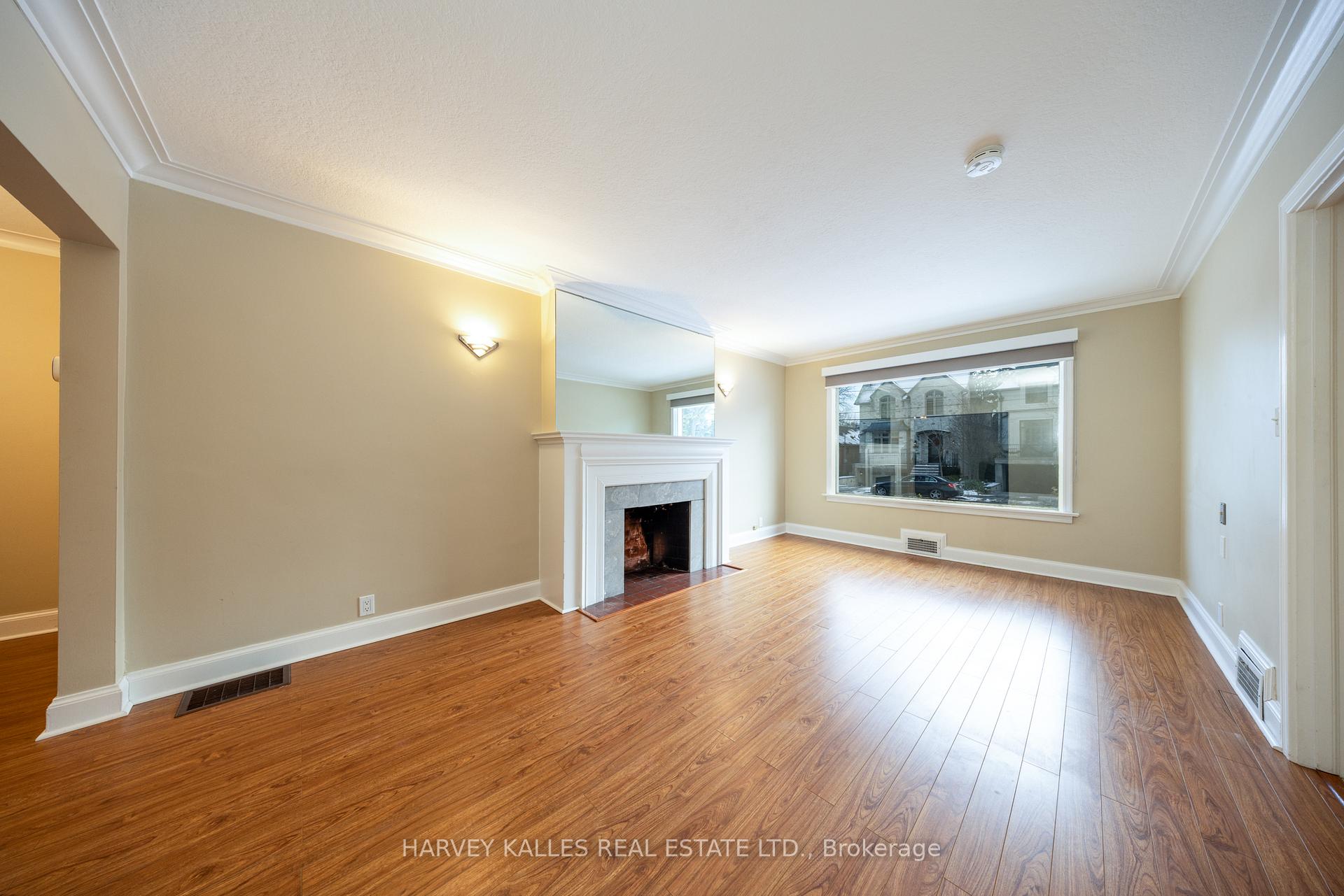 Photo 10 of Unit Main, 222 Joicey Boulevard, Toronto, Bedford Park-Nortown — HOMEH