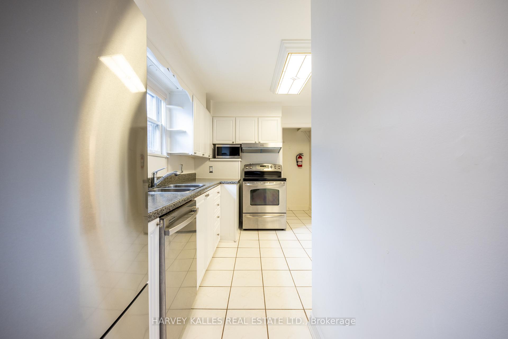 Photo 11 of Unit Main, 222 Joicey Boulevard, Toronto, Bedford Park-Nortown — HOMEH