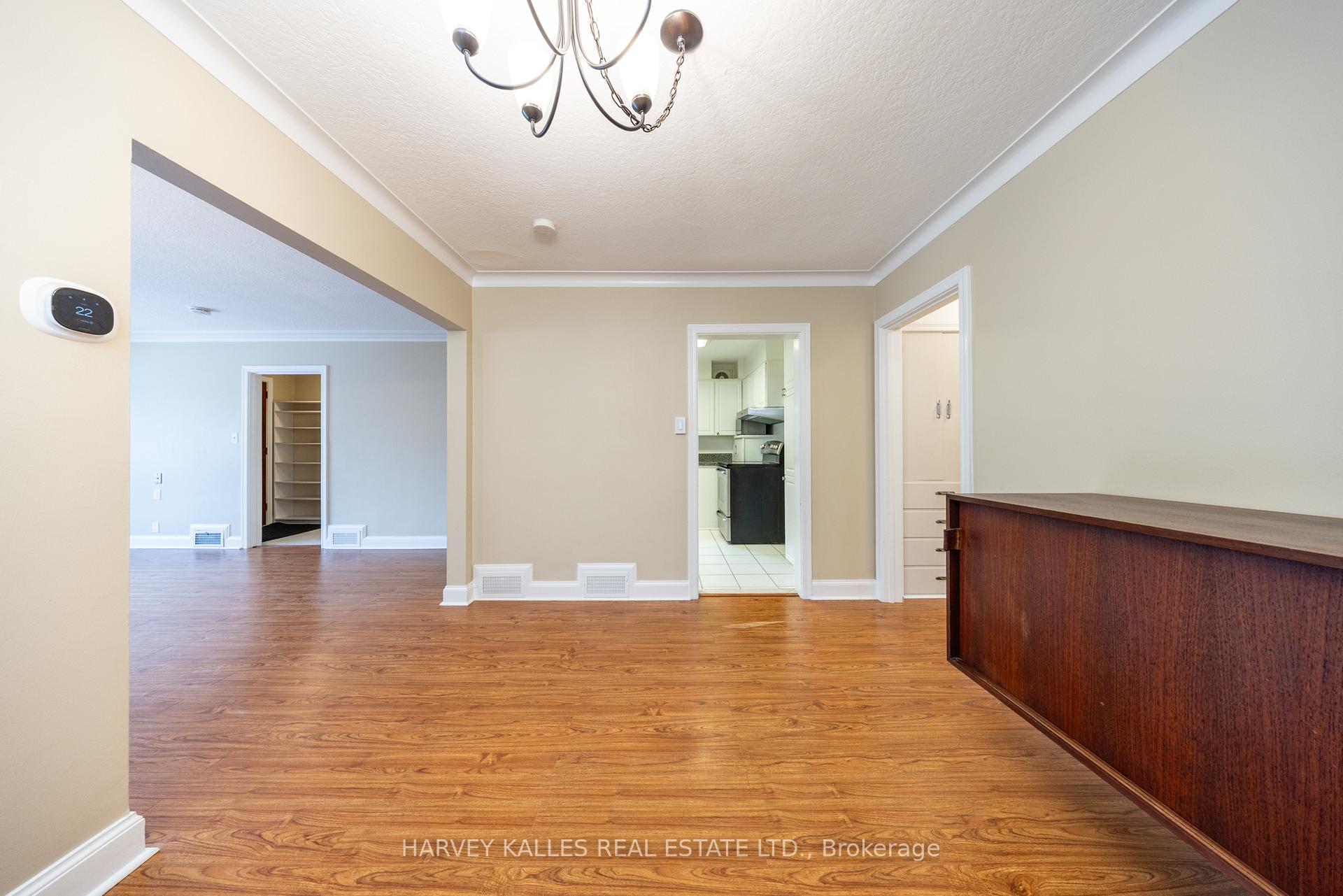 Photo 20 of Unit Main, 222 Joicey Boulevard, Toronto, Bedford Park-Nortown — HOMEH