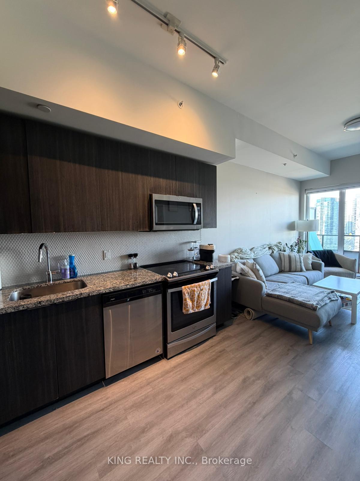 Photo 5 of Unit 1412, 30 Shorebreeze Drive E, Etobicoke, Mimico — HOMEH
