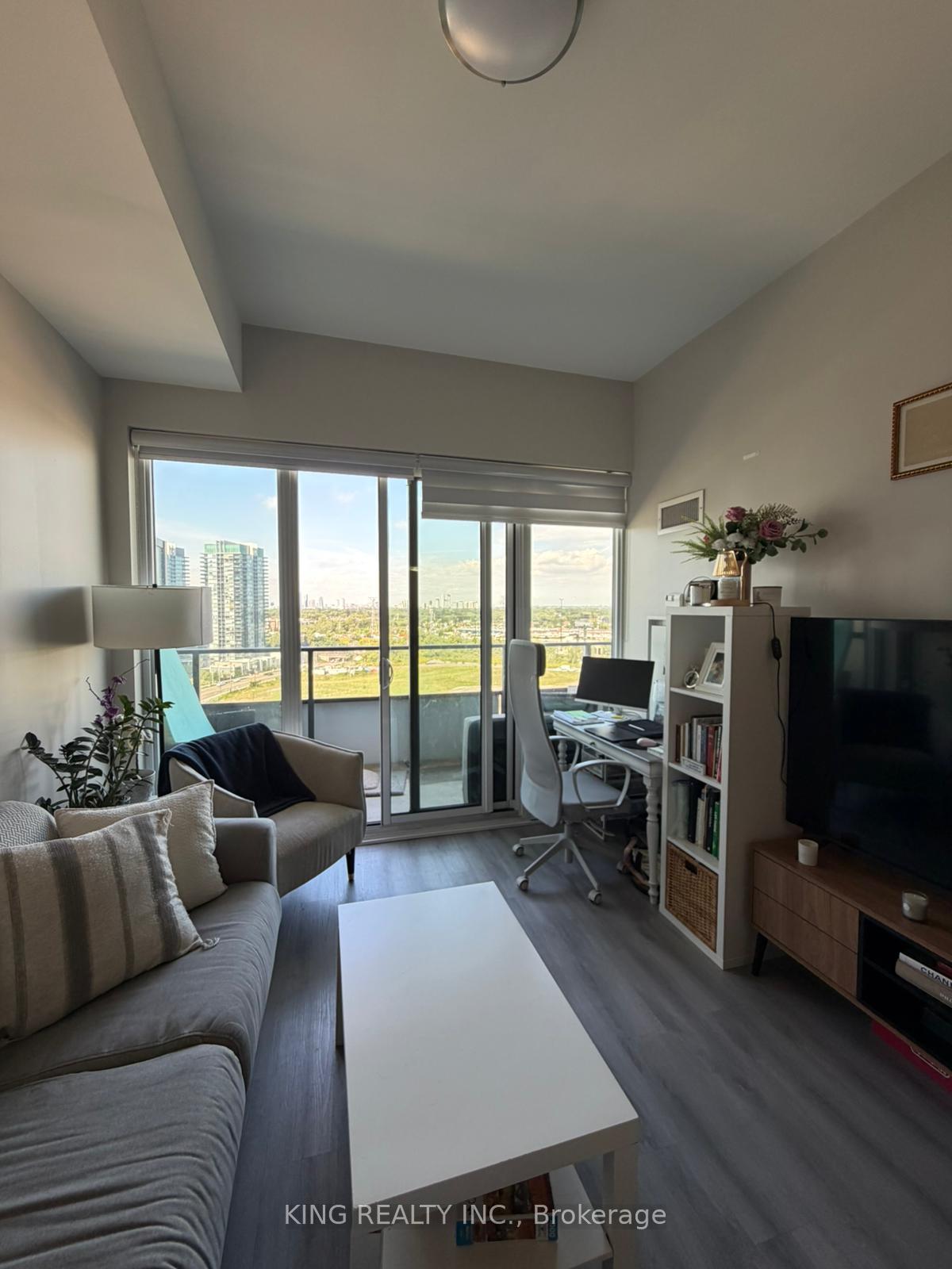 Photo 8 of Unit 1412, 30 Shorebreeze Drive E, Etobicoke, Mimico — HOMEH