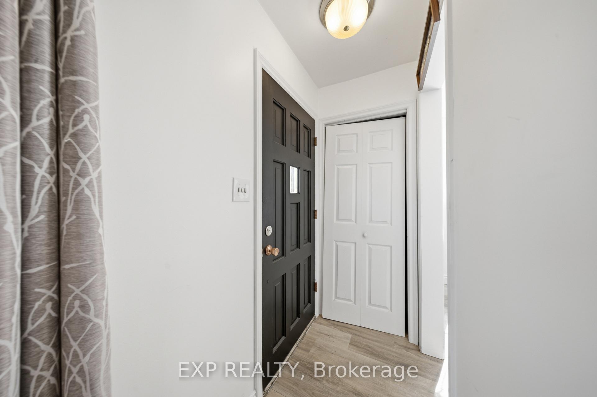 Photo 3 of 6376 Ash Street, Niagara Falls, Dorchester — HOMEH