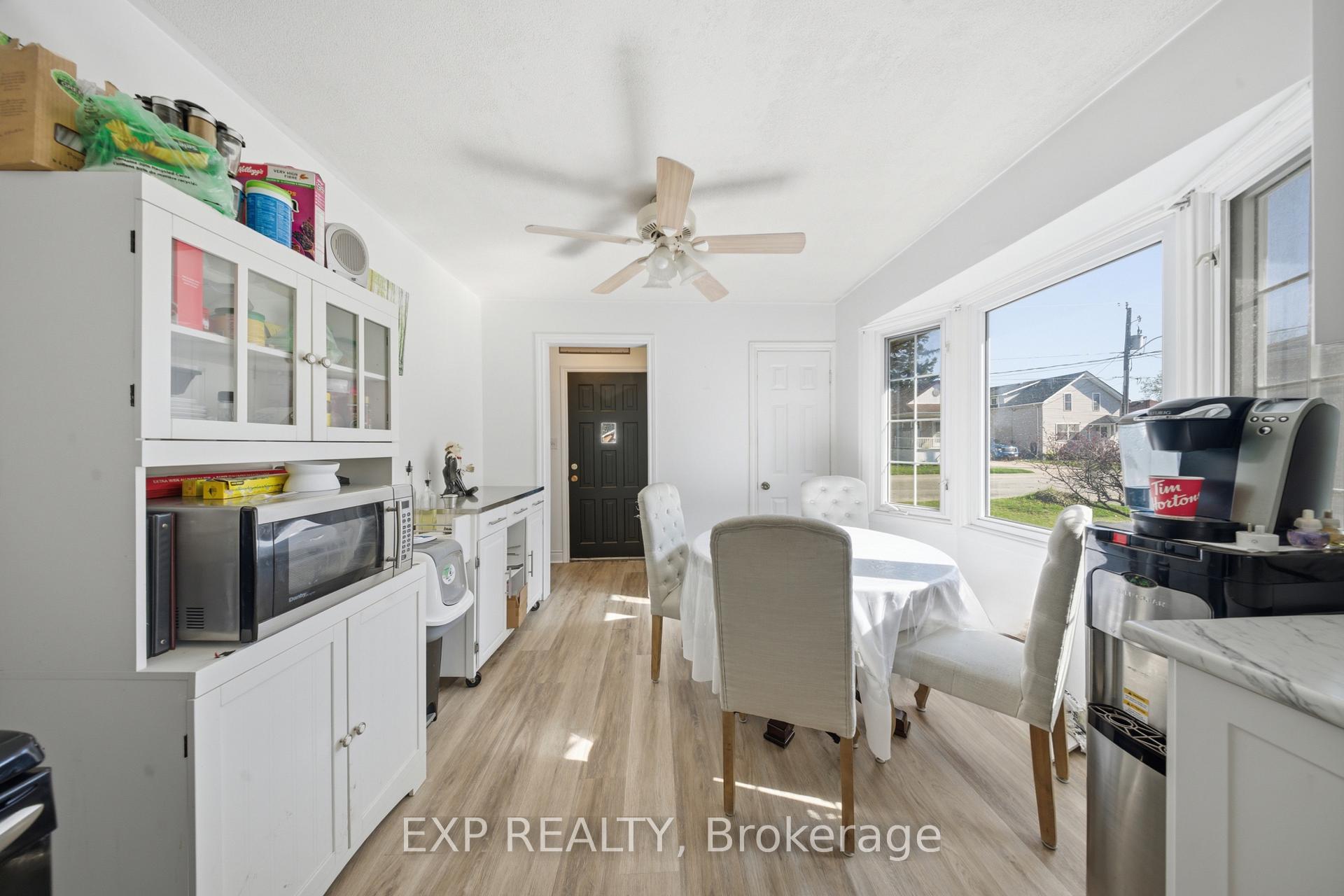 Photo 6 of 6376 Ash Street, Niagara Falls, Dorchester — HOMEH