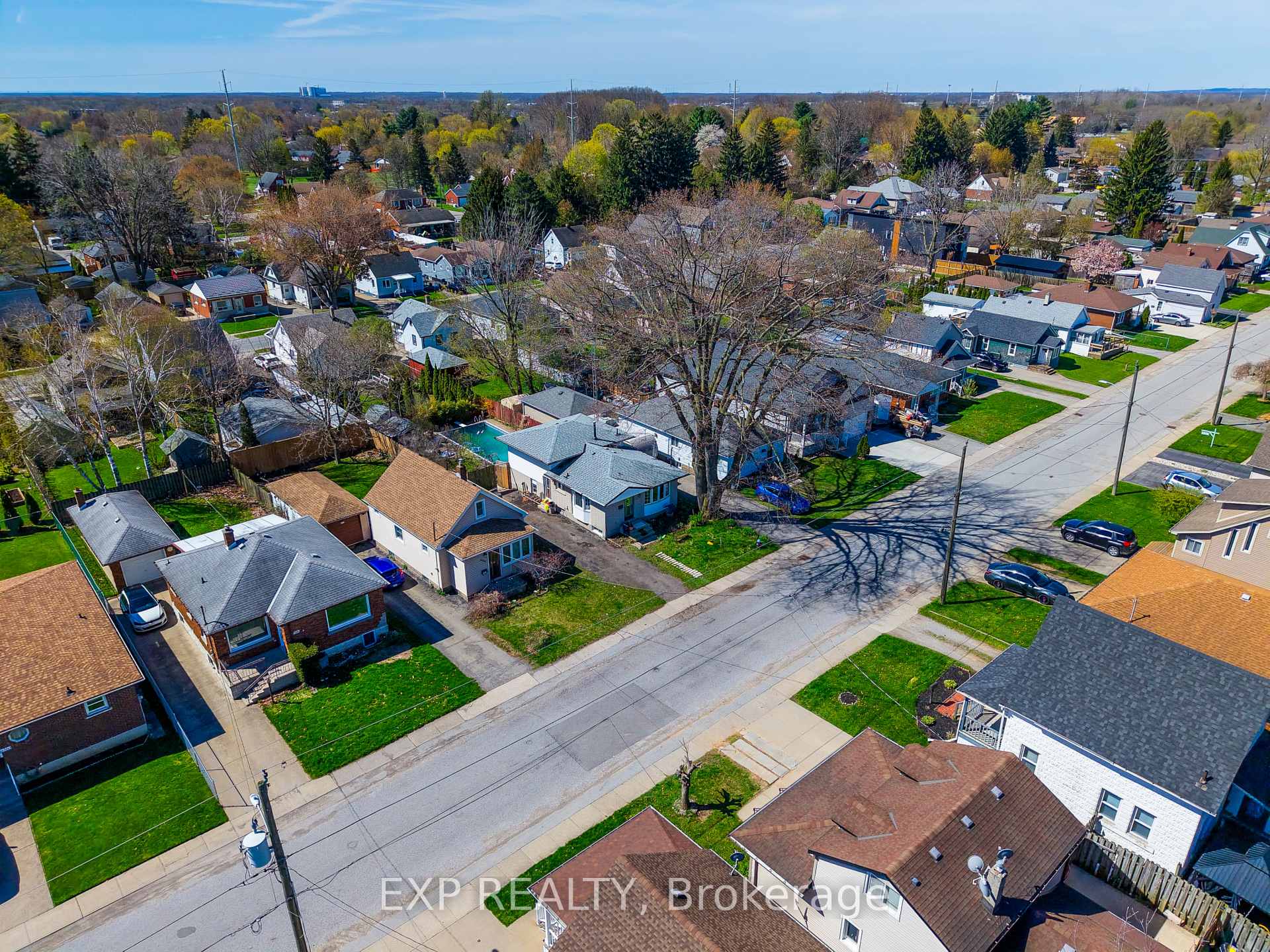 Photo 34 of 6376 Ash Street, Niagara Falls, Dorchester — HOMEH