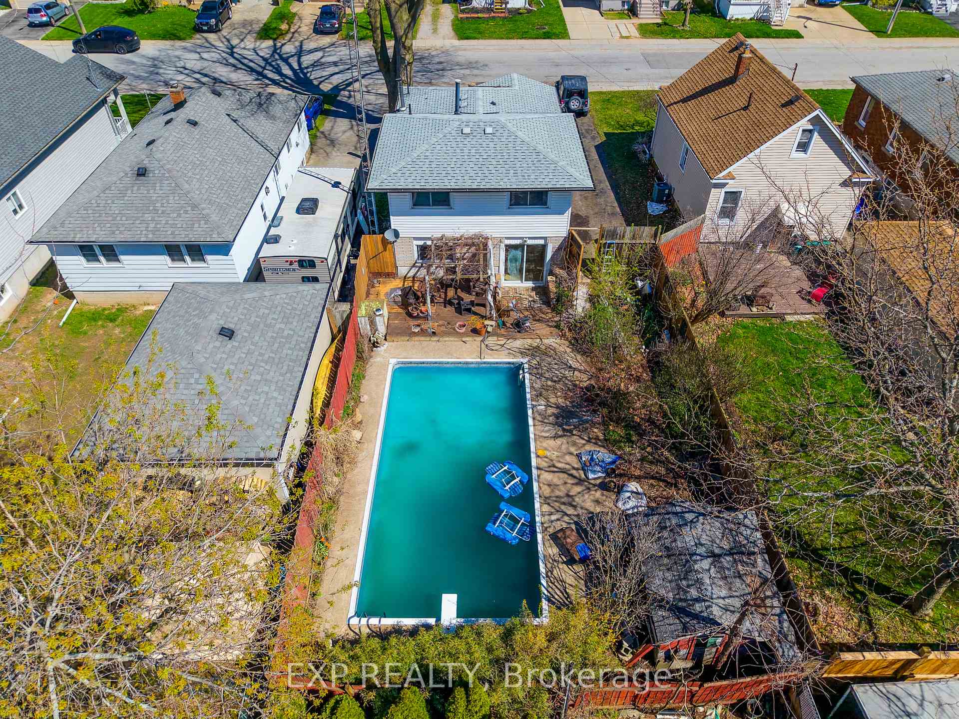 Photo 37 of 6376 Ash Street, Niagara Falls, Dorchester — HOMEH