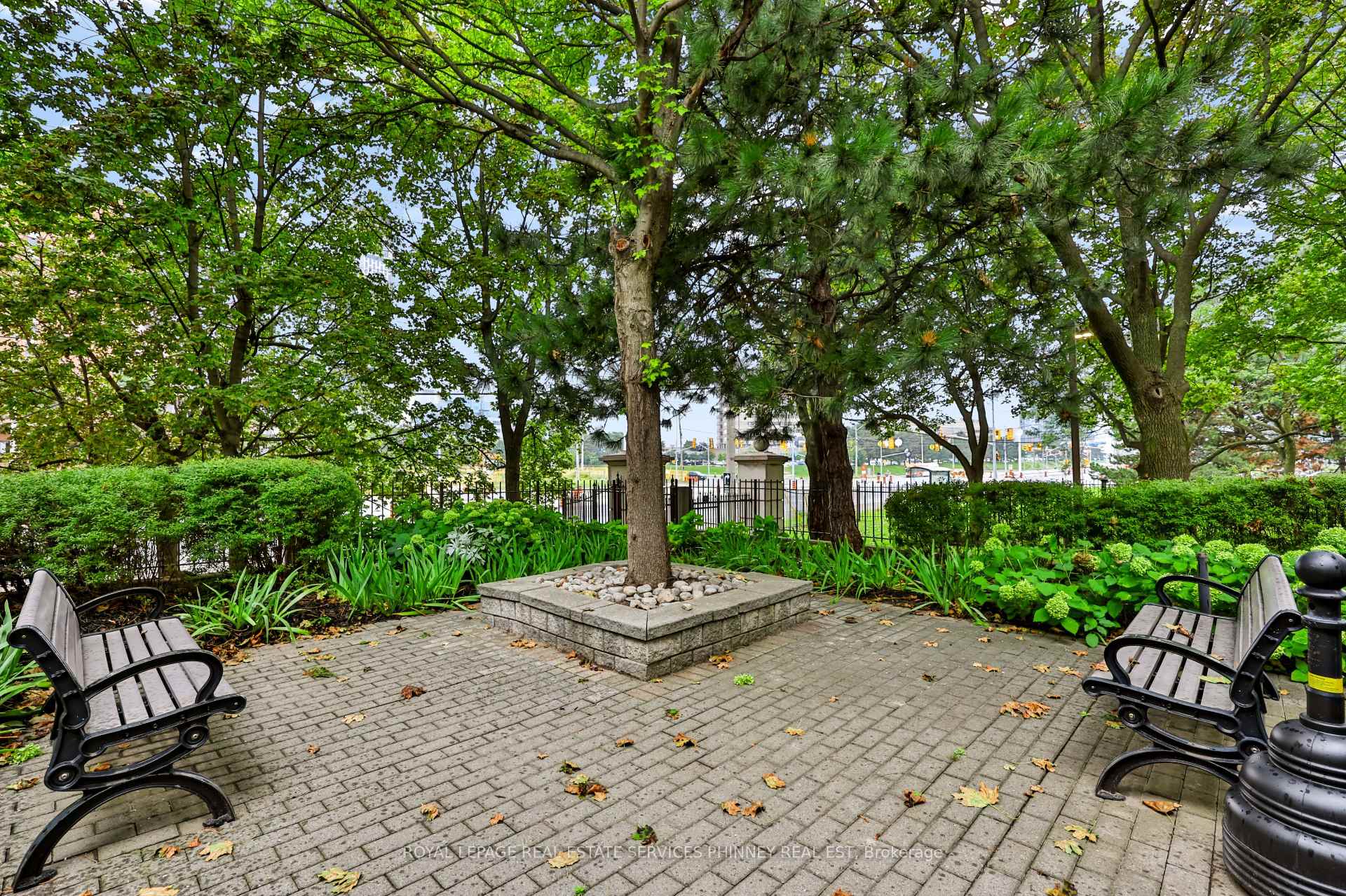Photo 44 of Unit 2801, 3650 Kaneff Crescent, Mississauga, Mississauga Valleys — HOMEH