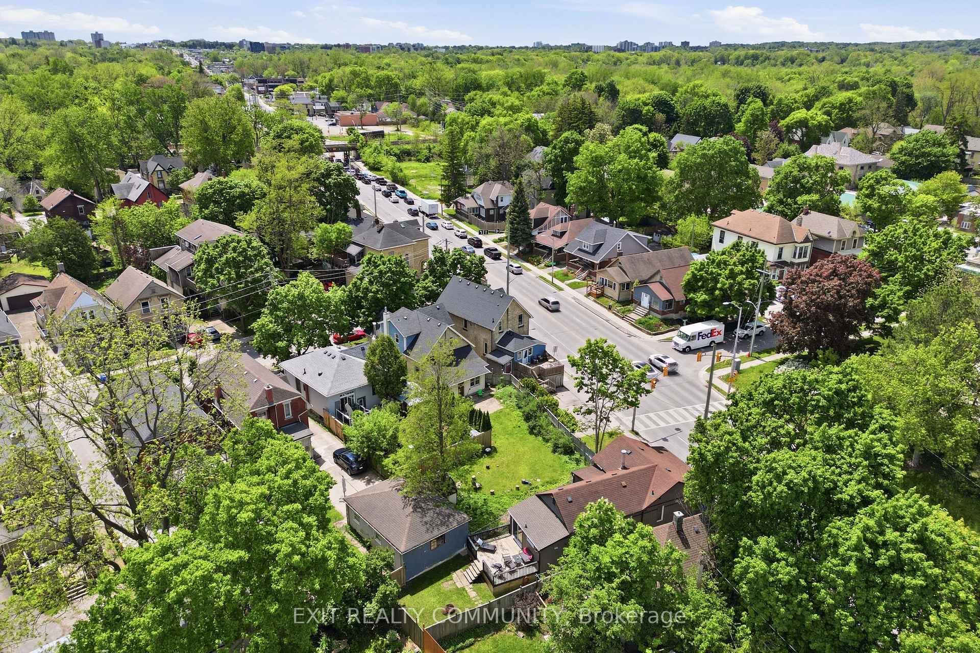 Photo 9 of 20 Wharncliffe Road S, London, South F — HOMEH