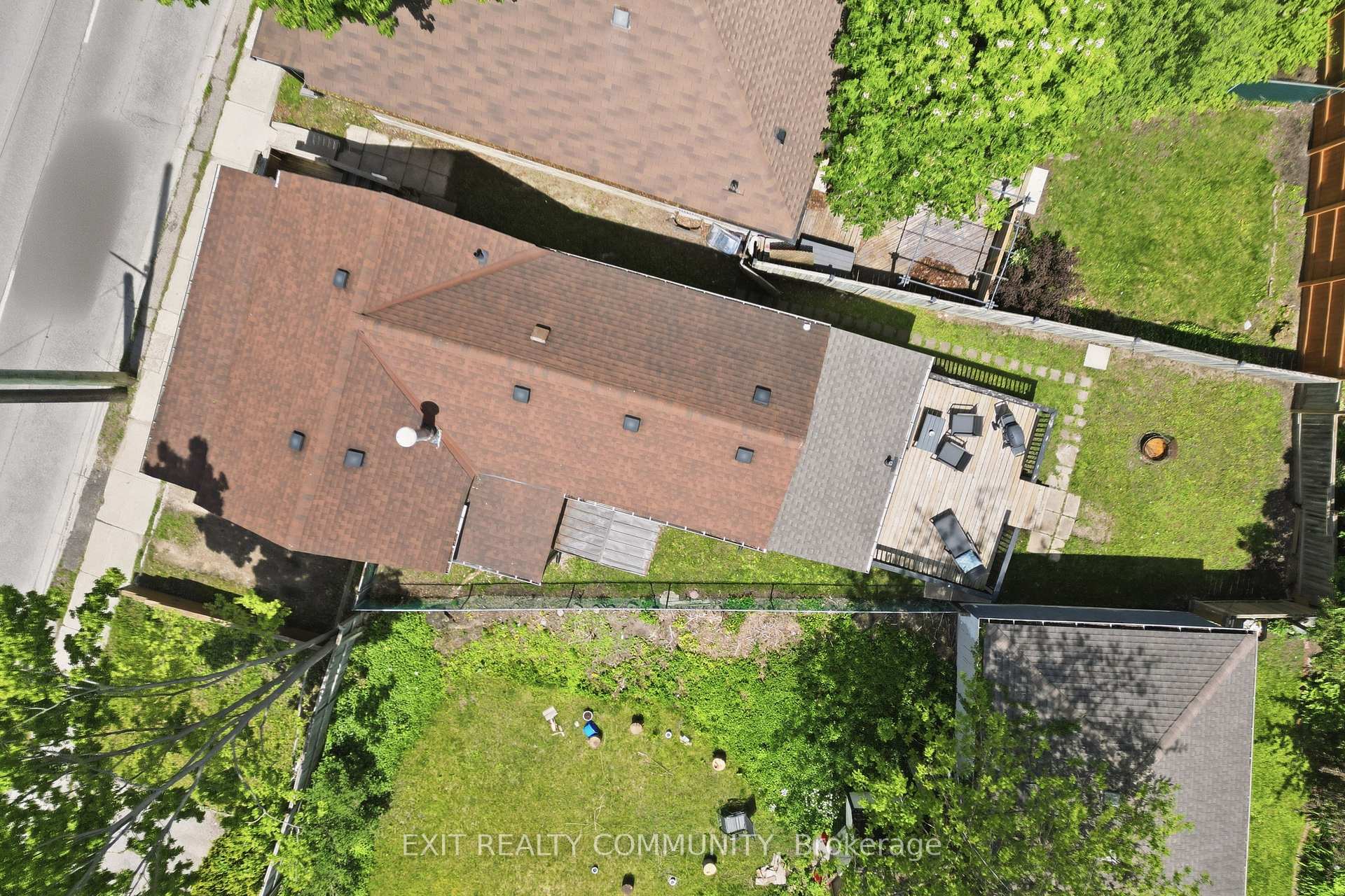 Photo 11 of 20 Wharncliffe Road S, London, South F — HOMEH