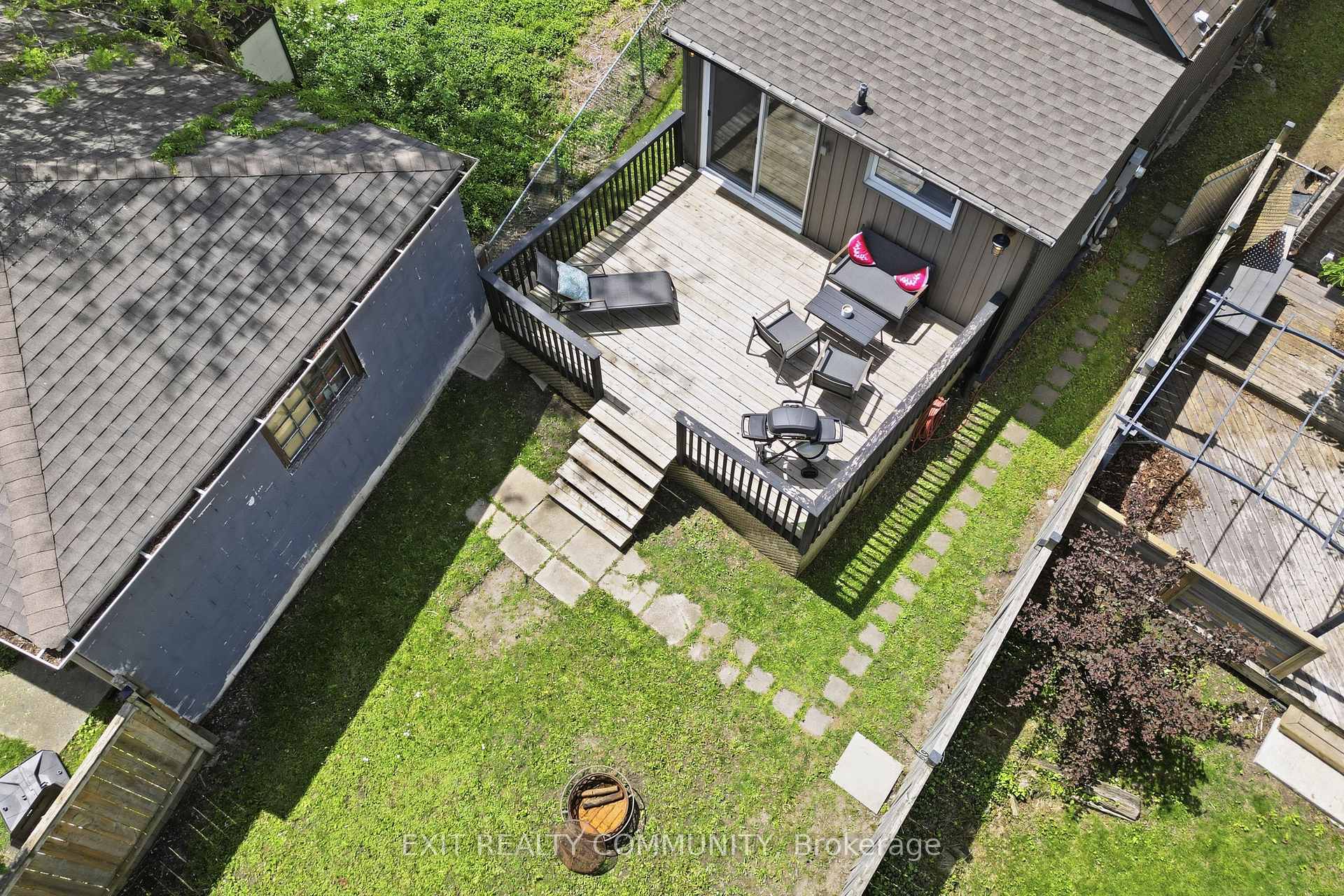 Photo 12 of 20 Wharncliffe Road S, London, South F — HOMEH