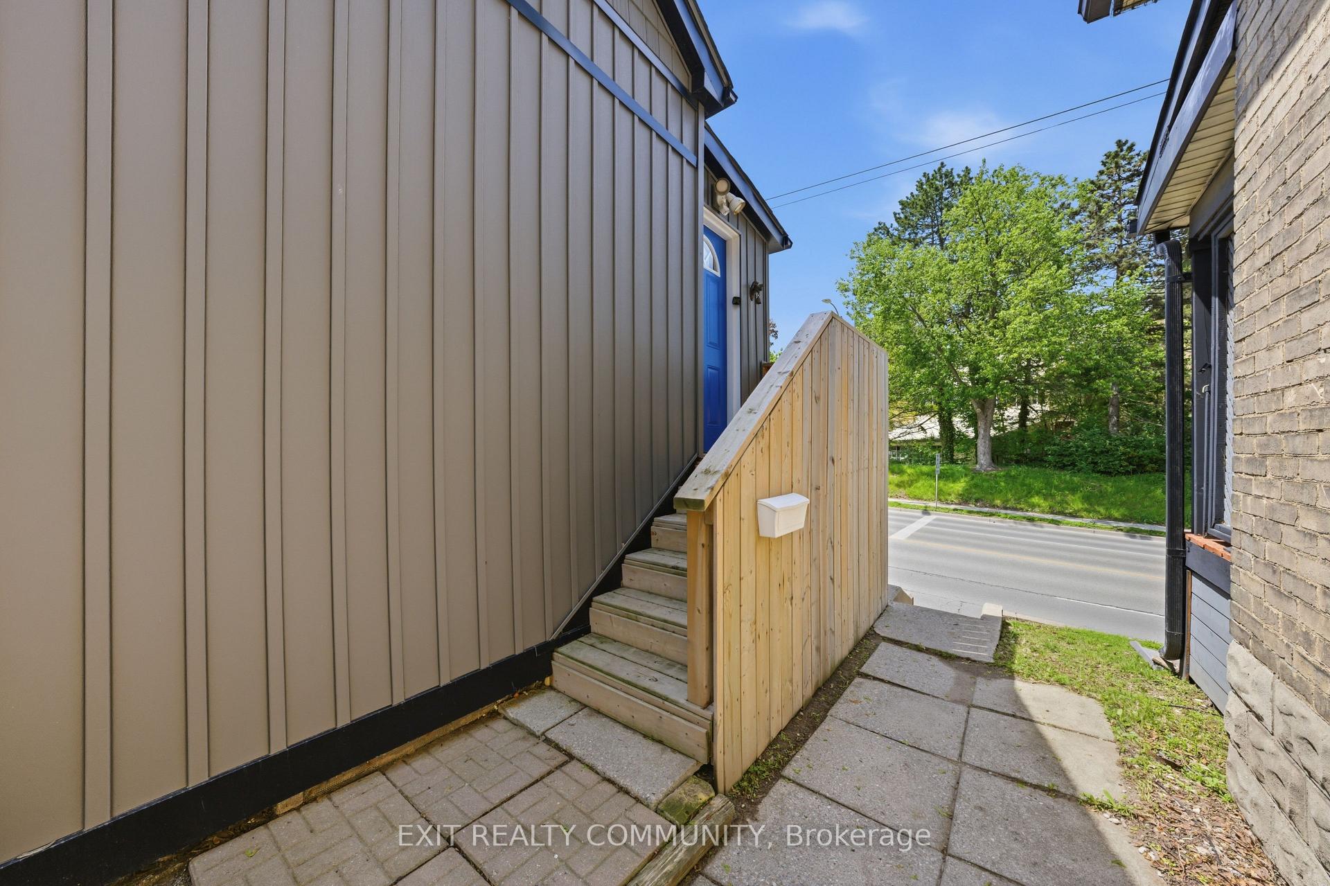 Photo 19 of 20 Wharncliffe Road S, London, South F — HOMEH