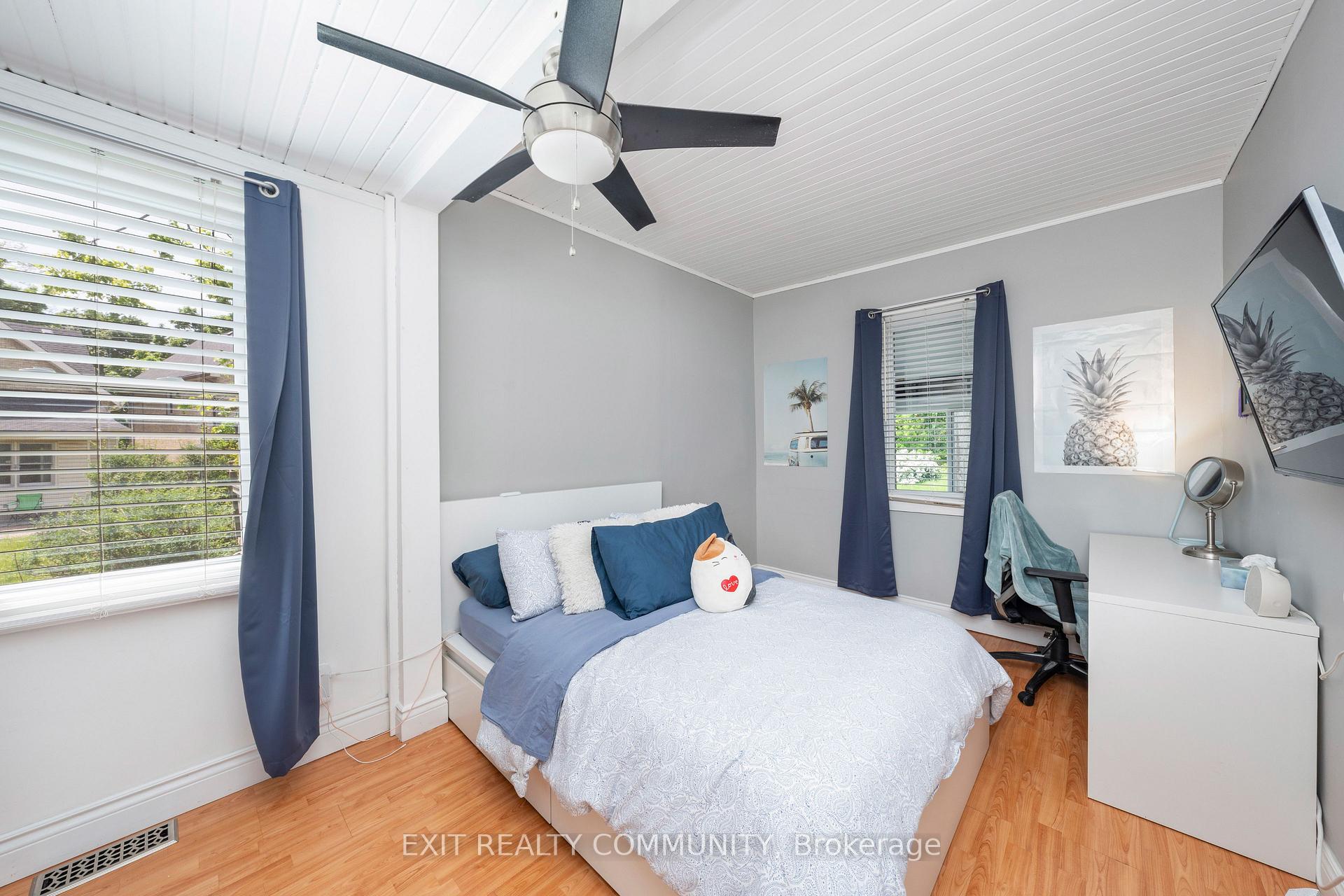 Photo 25 of 20 Wharncliffe Road S, London, South F — HOMEH