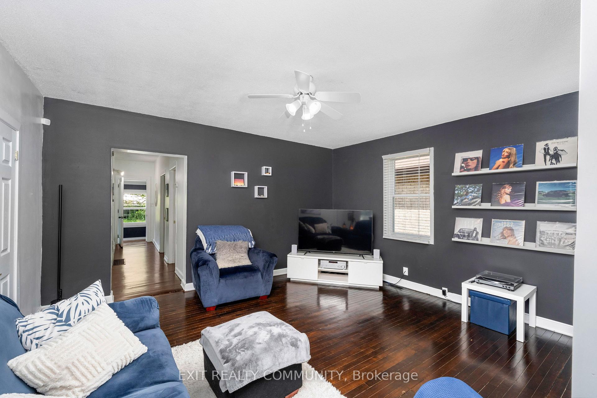 Photo 33 of 20 Wharncliffe Road S, London, South F — HOMEH