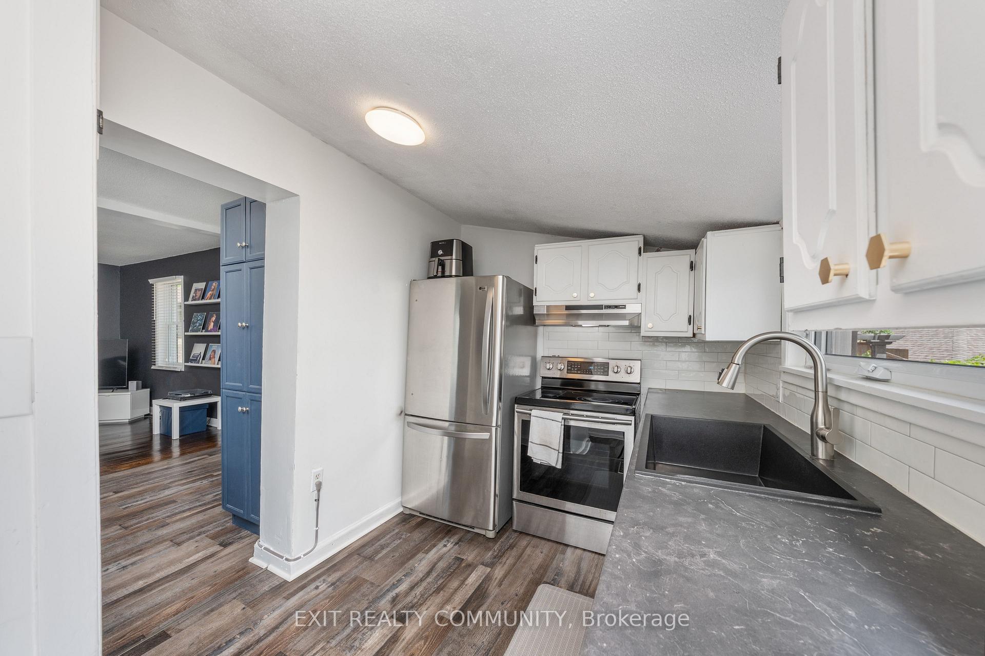 Photo 38 of 20 Wharncliffe Road S, London, South F — HOMEH