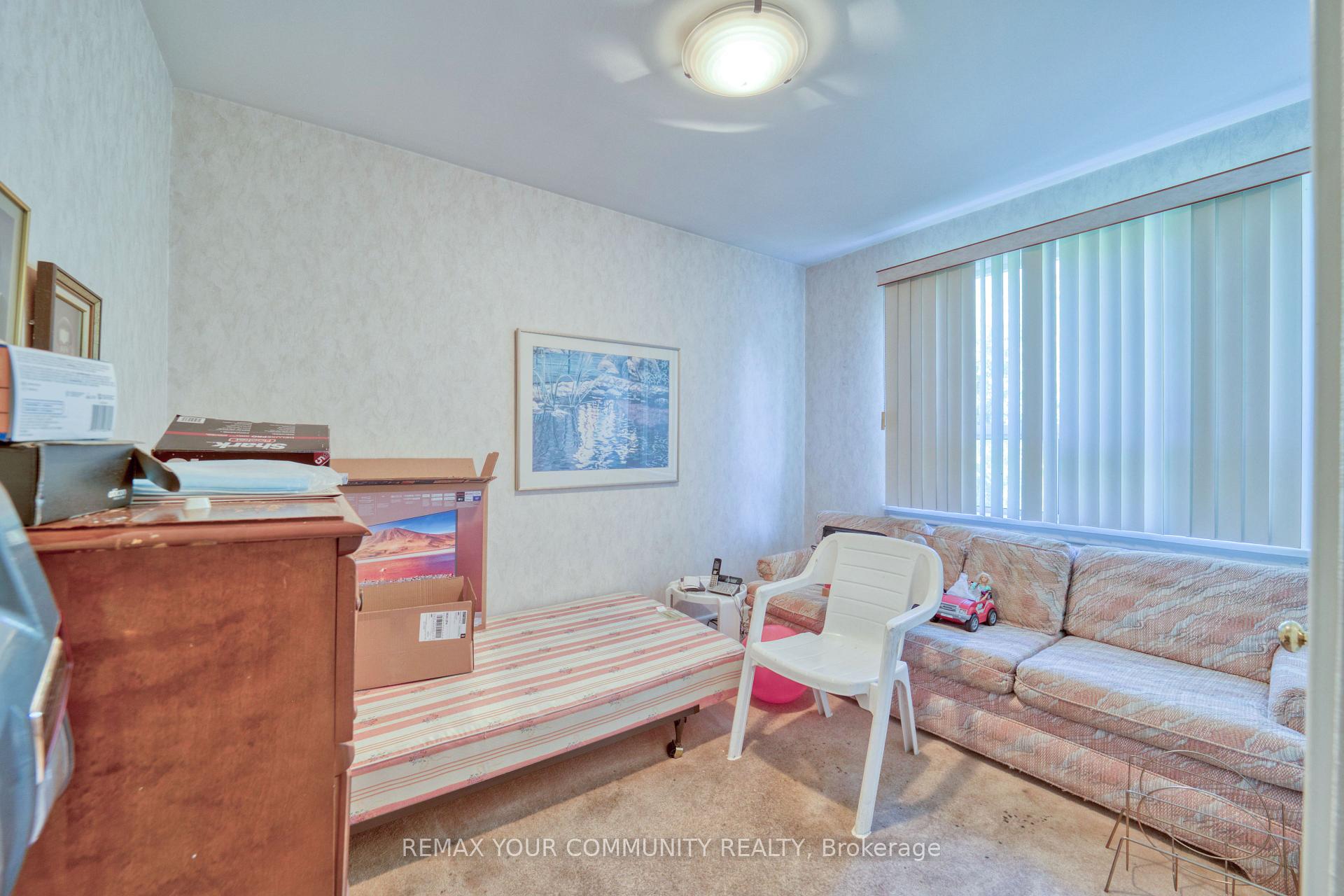 Photo 21 of 48 Alexis Boulevard, North York, Clanton Park — HOMEH
