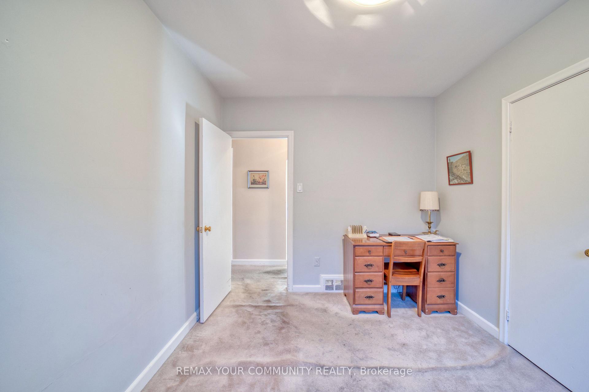 Photo 24 of 48 Alexis Boulevard, North York, Clanton Park — HOMEH
